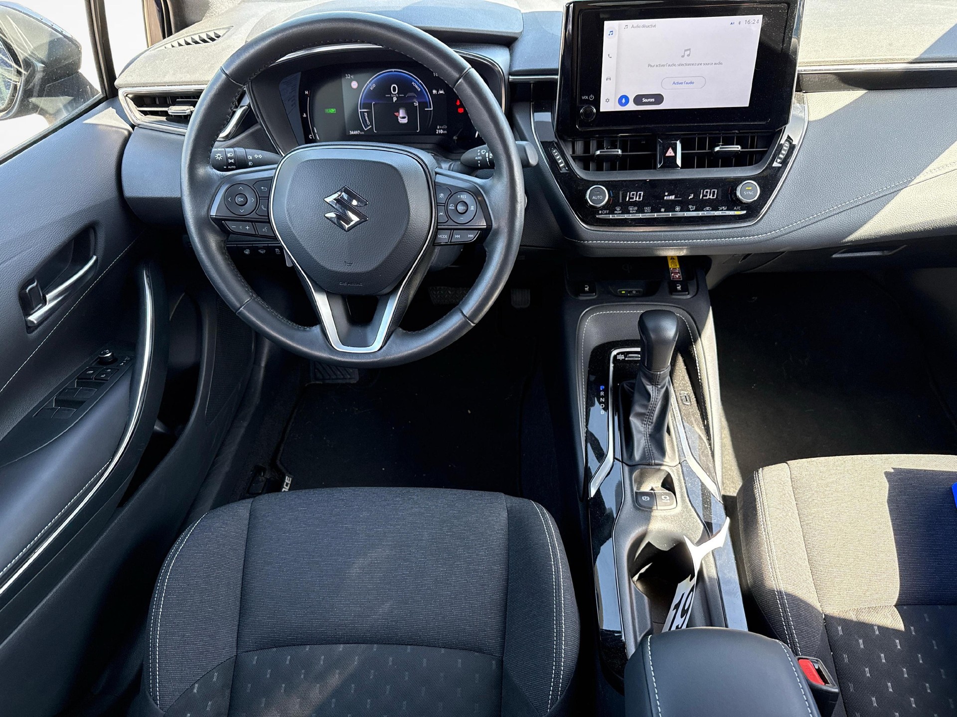 SUZUKI Swace 1.8 Compact Top Hybrid-image-3
