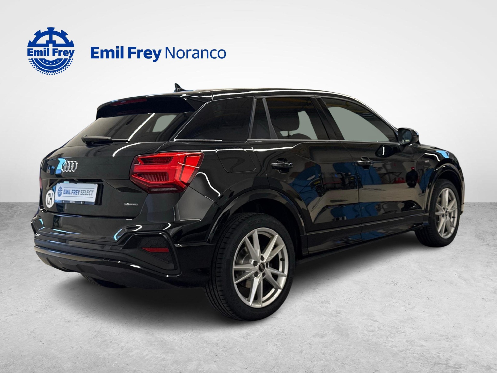 AUDI Q2 2.0 40 TFSI S Line quattro S-Tronic-image-4