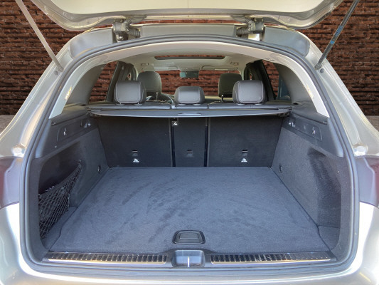 MERCEDES-BENZ GLC 220 d AMG Line 4Matic-image-7