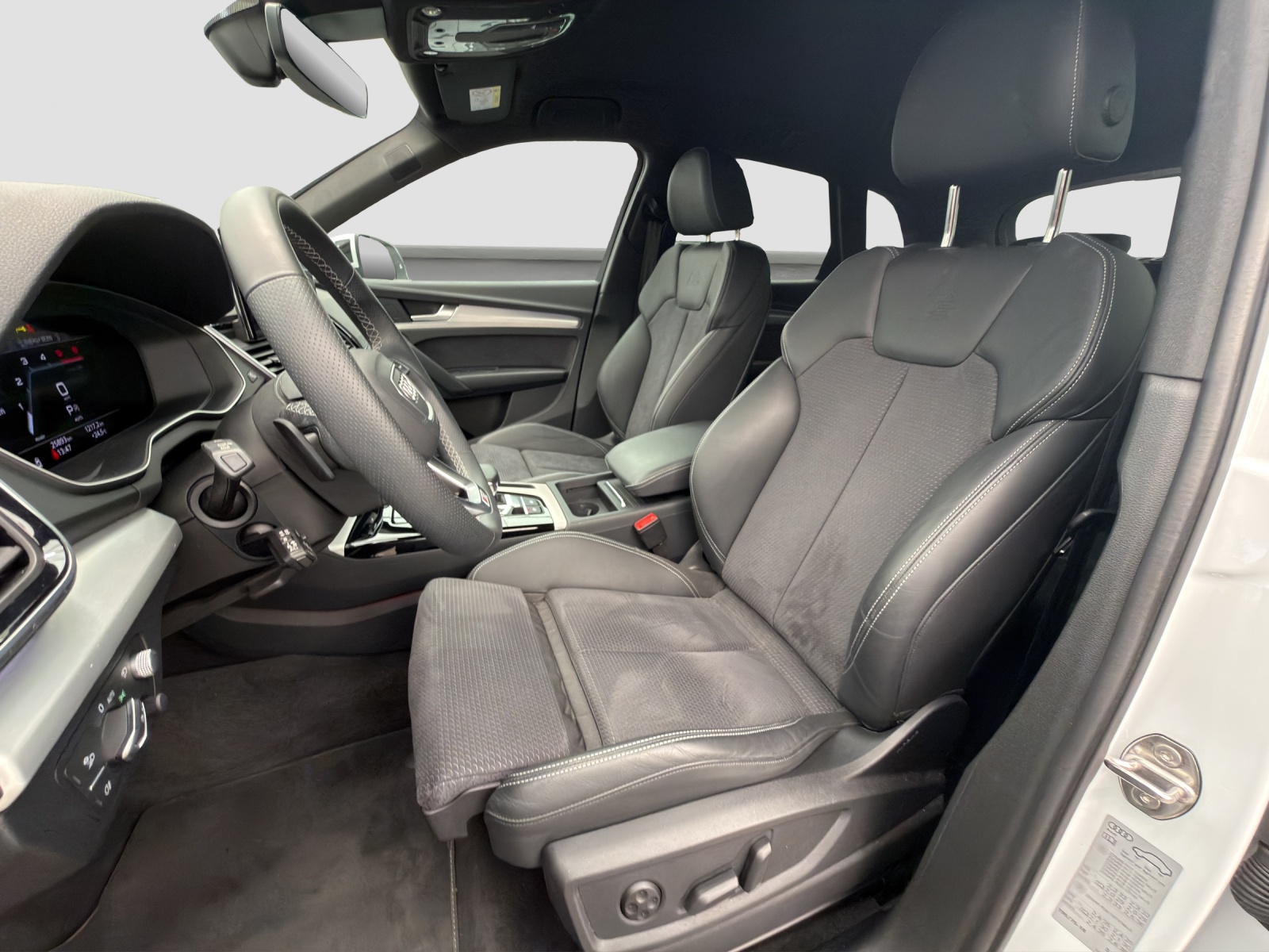 AUDI Q5 40 TDI S-line quattro S-tronic - AHK - Head-Up - Matrix-LED-image-5