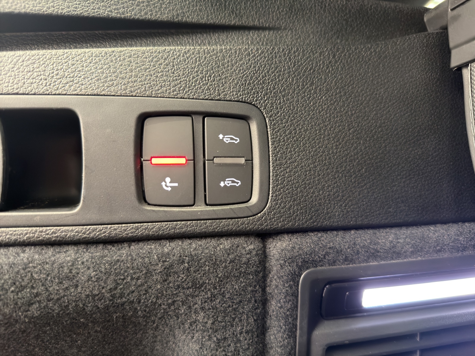 AUDI Q5 40 TDI S-line quattro S-tronic - AHK - Head-Up - Matrix-LED-image-13