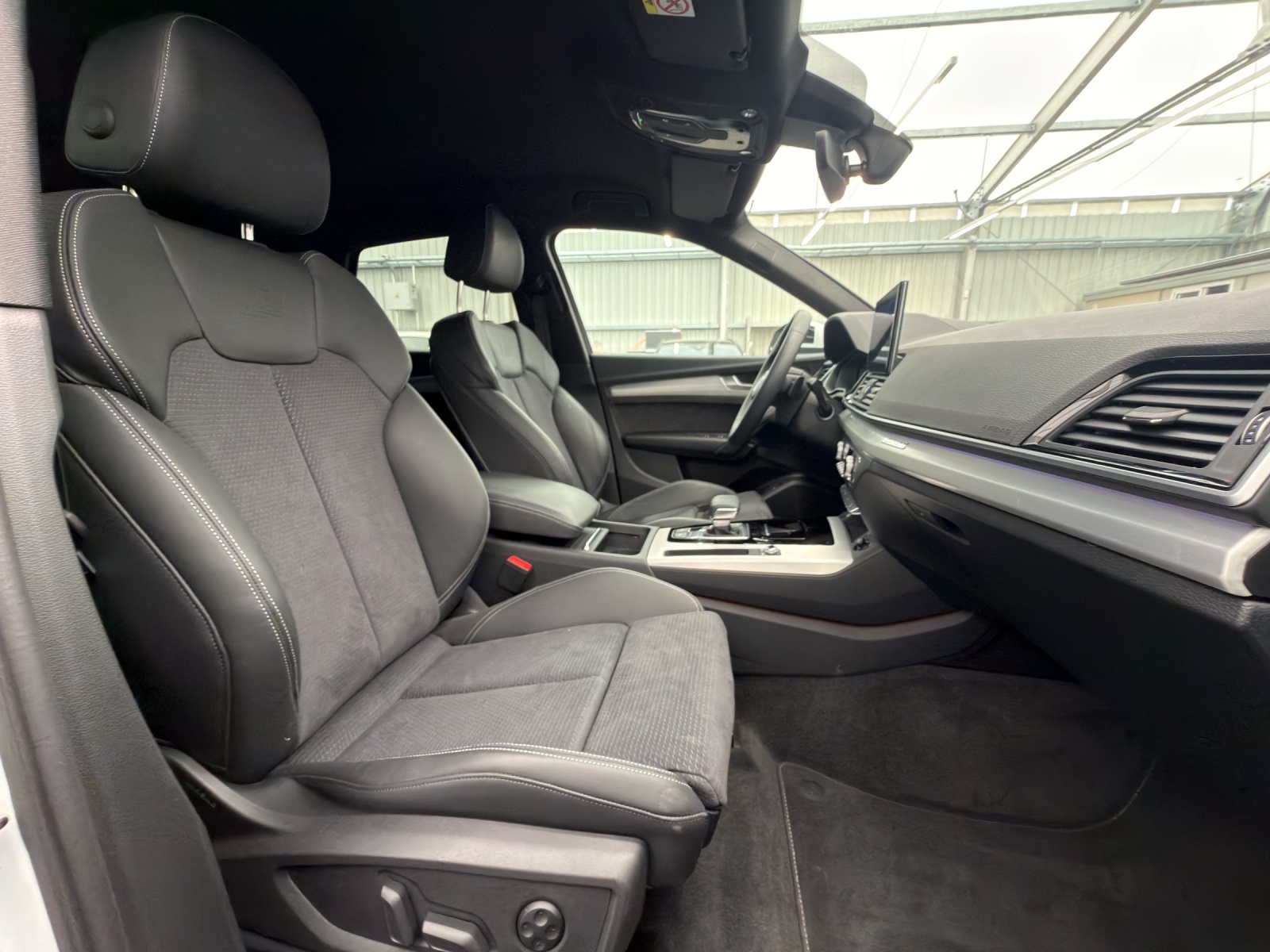 AUDI Q5 40 TDI S-line quattro S-tronic - AHK - Head-Up - Matrix-LED-image-11