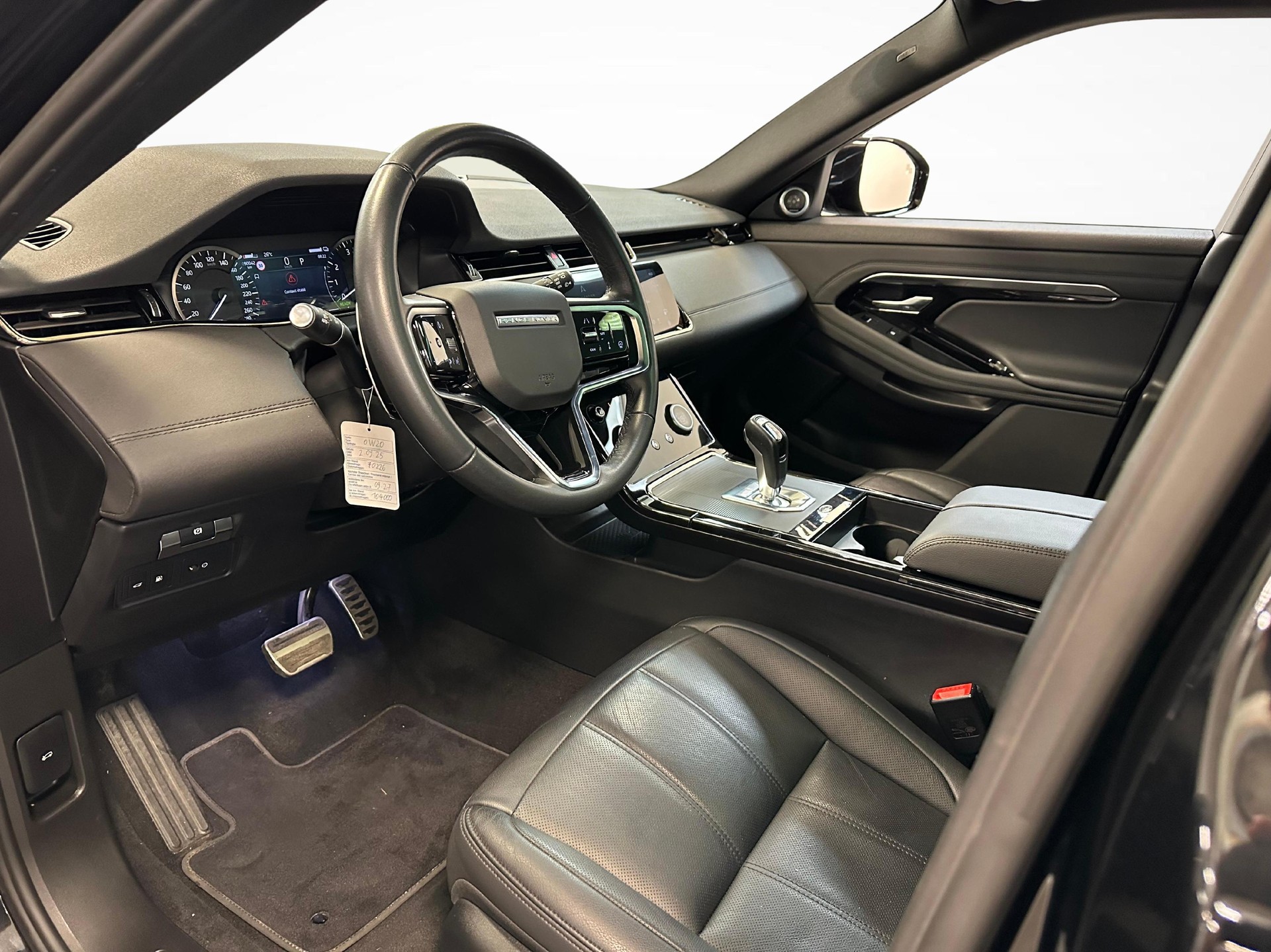 LAND ROVER Range Rover Evoque 1.5 T 300e R-Dynamic SE-image-3