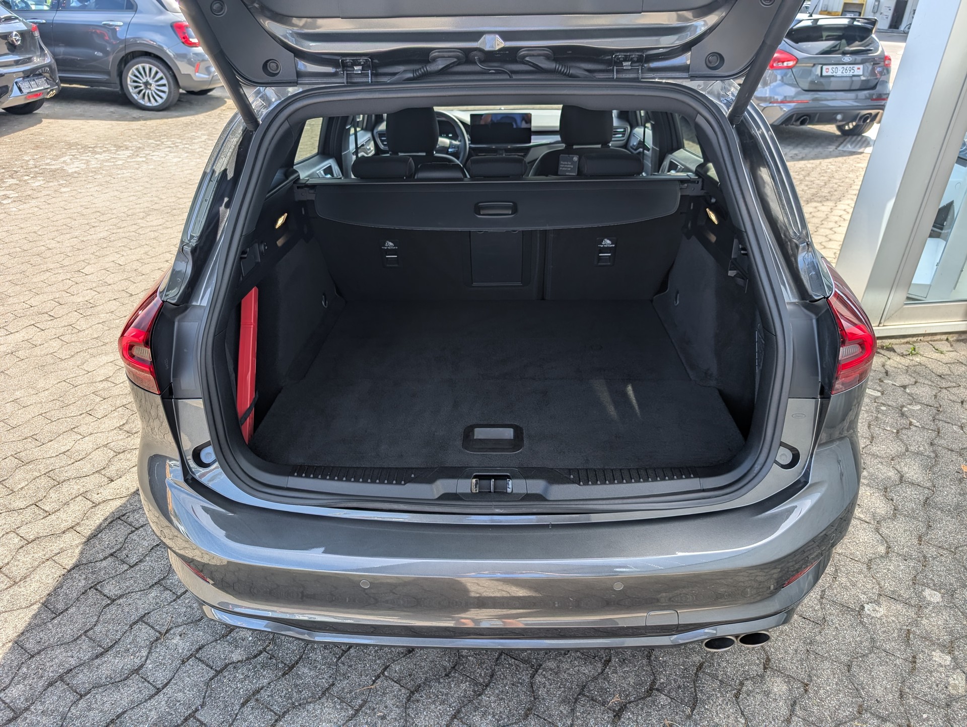 FORD Focus 1.0 MHEV ST-Line X Automat-image-8
