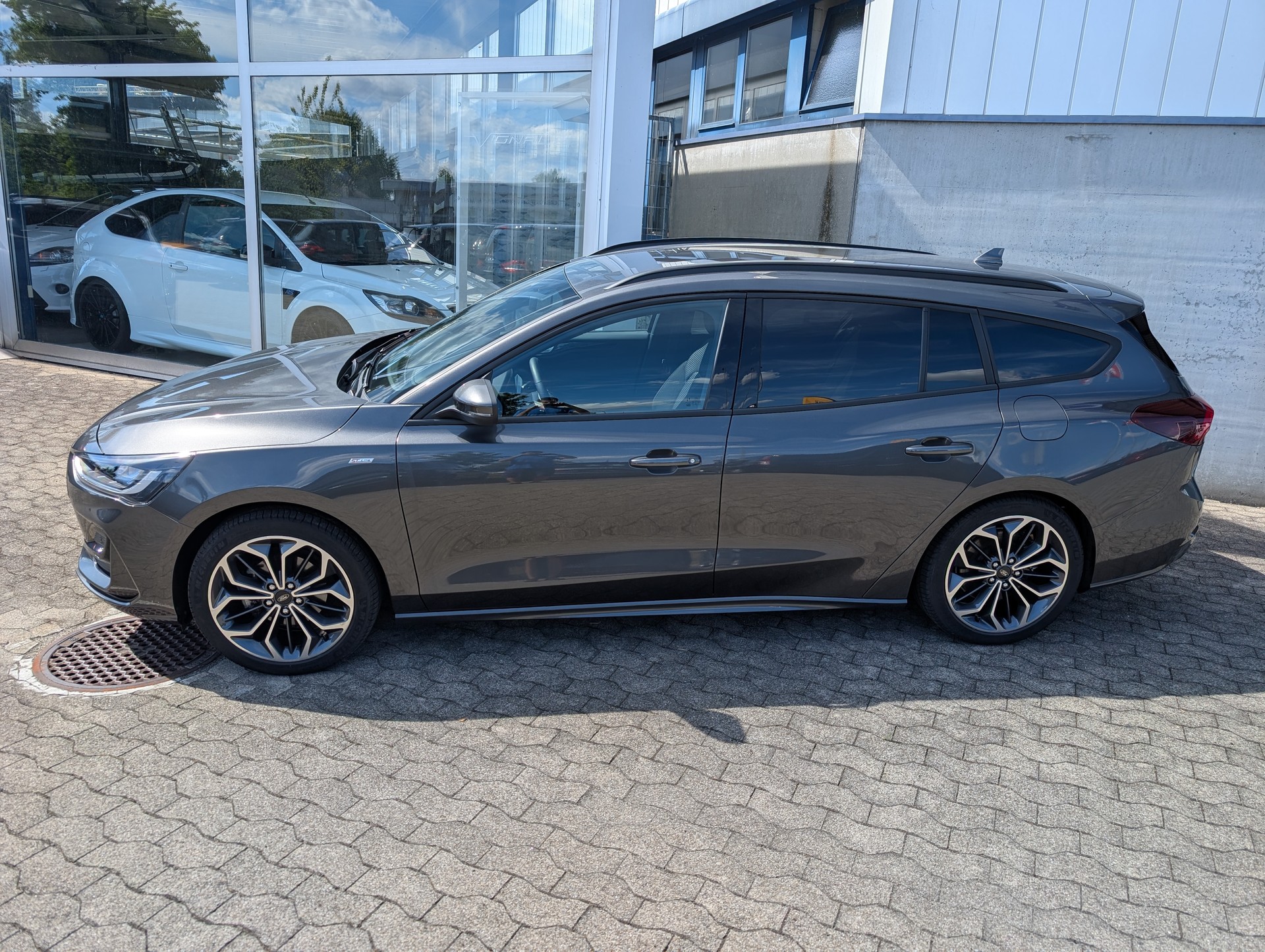 FORD Focus 1.0 MHEV ST-Line X Automat-image-7