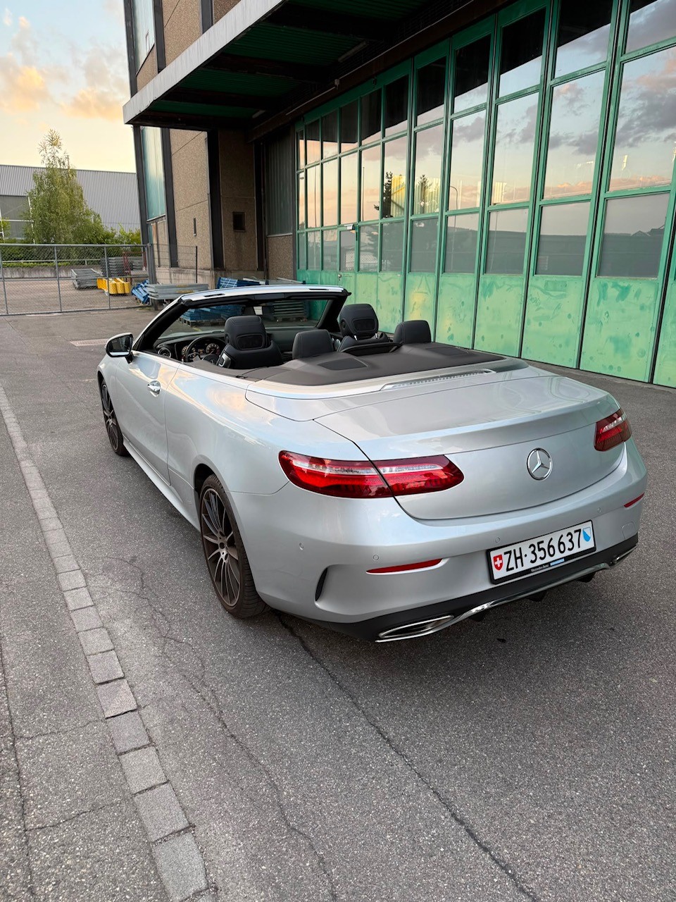MERCEDES-BENZ E 450 Cabriolet AMG Line 4 Matic 9G-Tronic-image-2