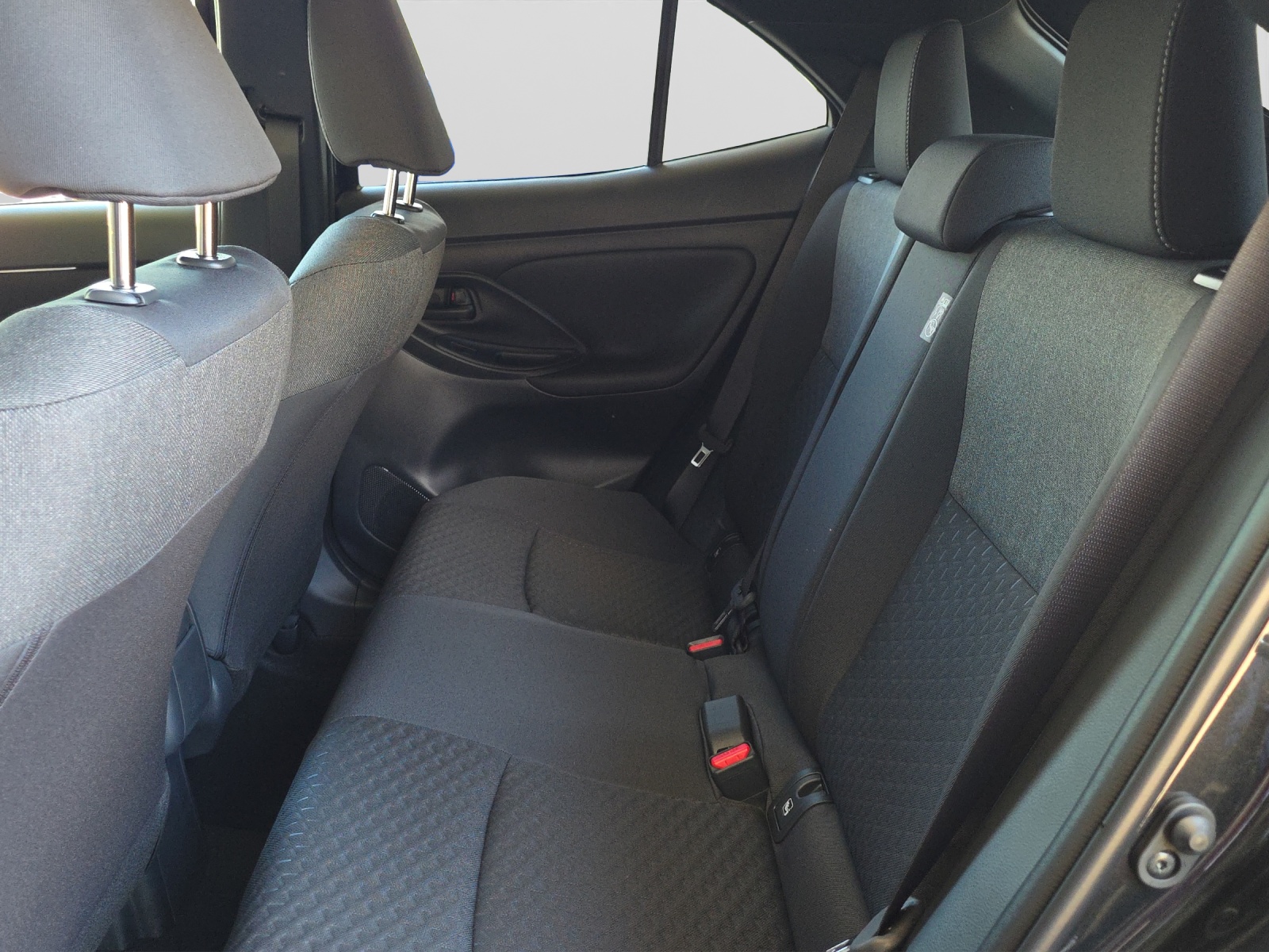 TOYOTA Yaris Cross 1.5 VVT-i HSD Trend AWD-i-image-12