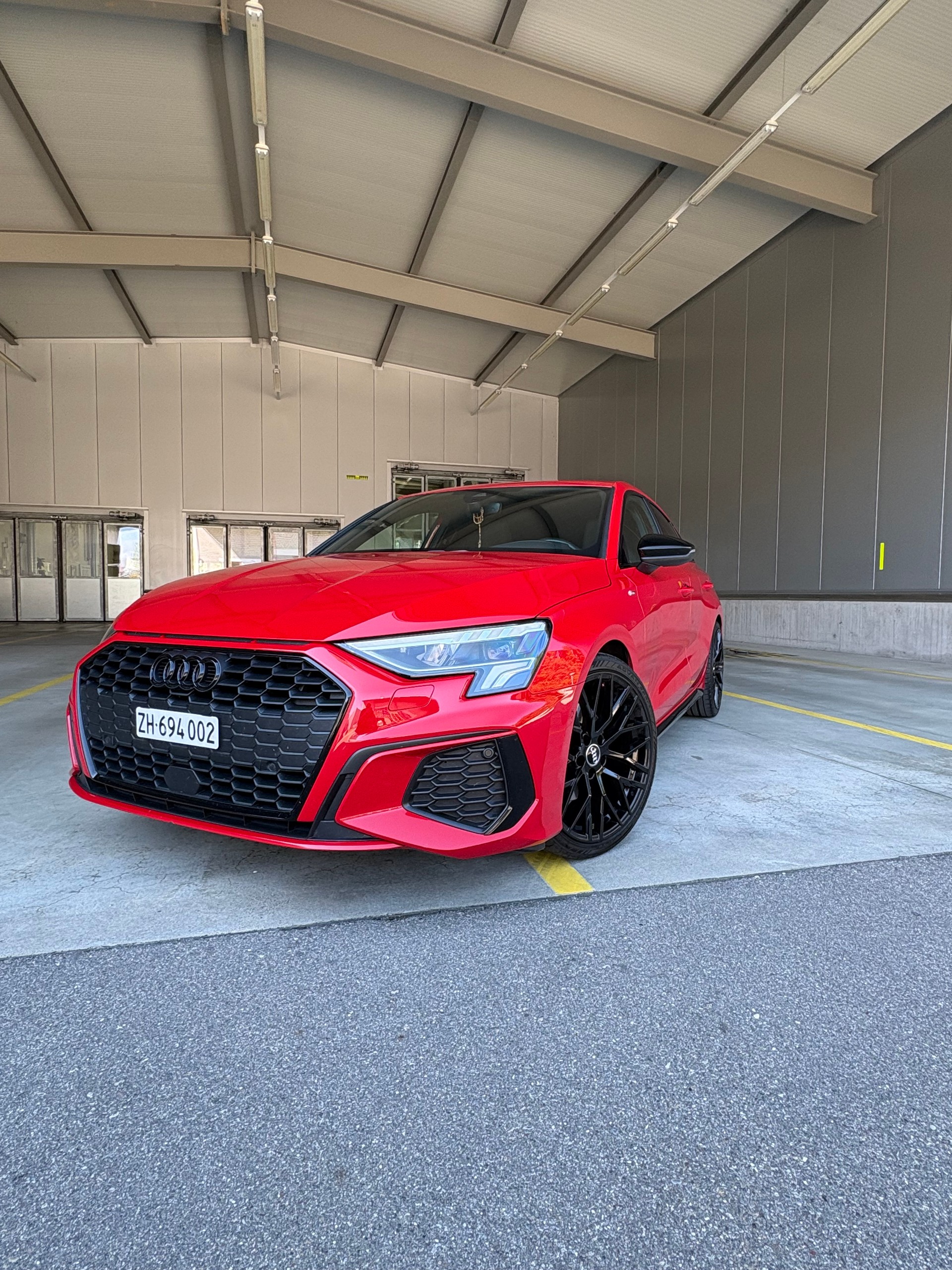 AUDI 1.5 35 TFSI S Line S-Tronic-image-0