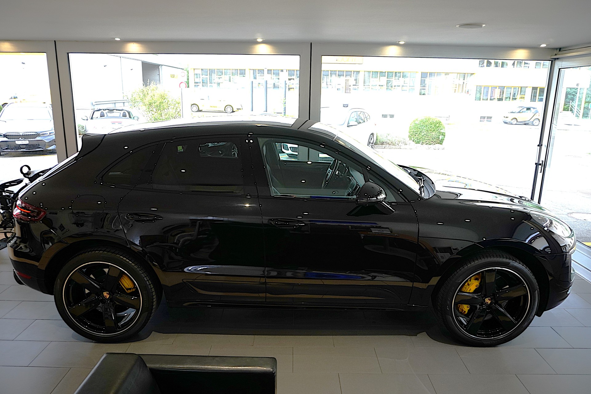 PORSCHE Macan Turbo PDK-image-3