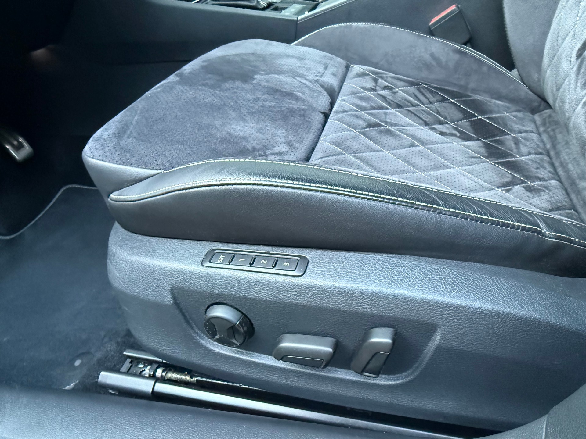 SKODA 1.4 TSI PHEV SportLine DSG-image-19