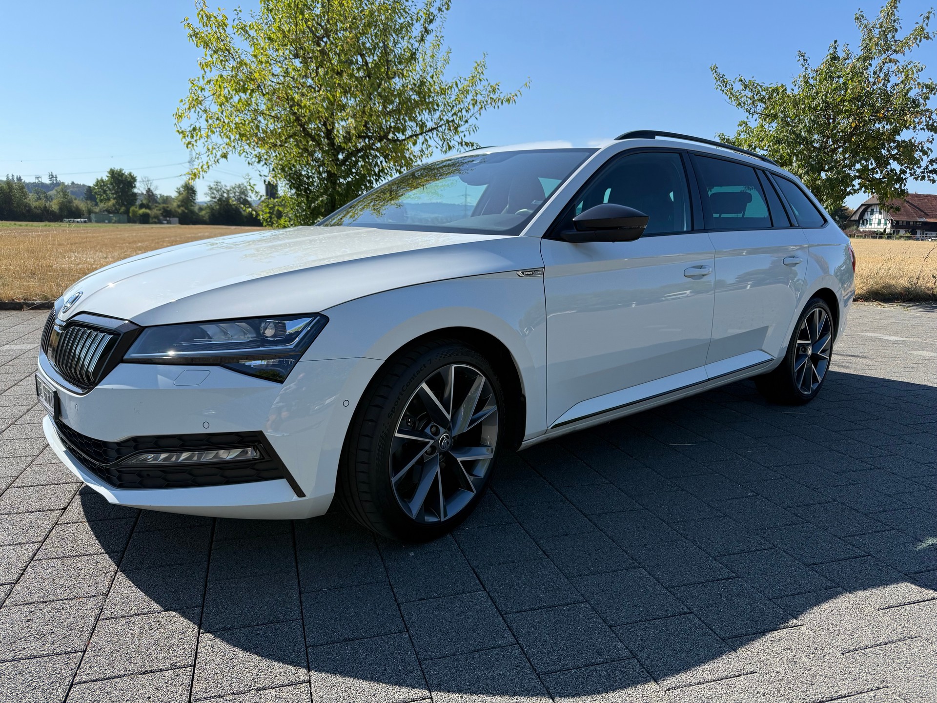 SKODA 1.4 TSI PHEV SportLine DSG-image-0