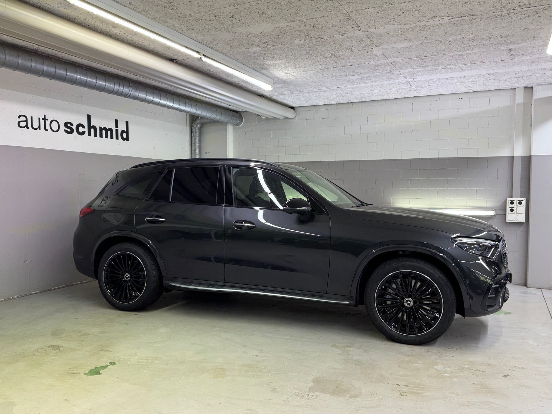 MERCEDES-BENZ GLC 300 4Matic 9G-Tronic-image-2