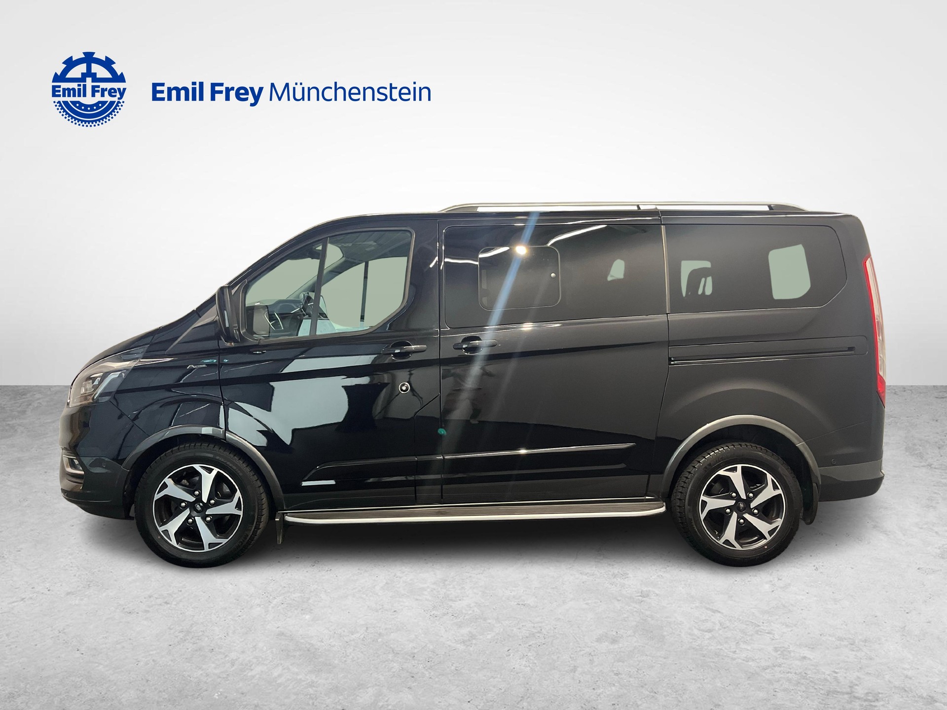 FORD Tourneo C Bus 320 L1 2.0 TDCi 185 Active-image-1