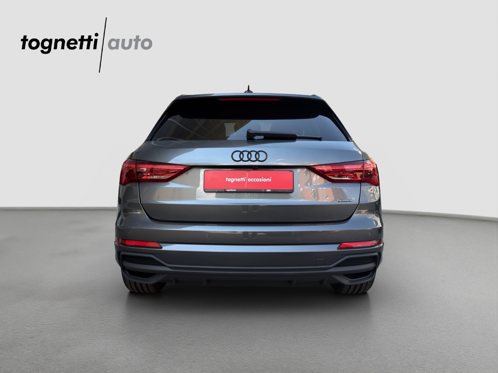 AUDI Q3 40 TDI S line quattro S-tronic-image-5
