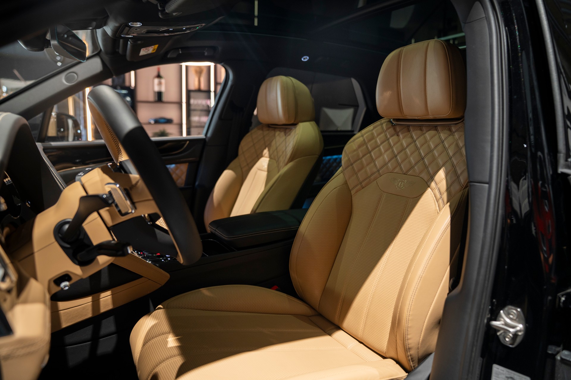 BENTLEY Bentayga V8 First Edition-image-7