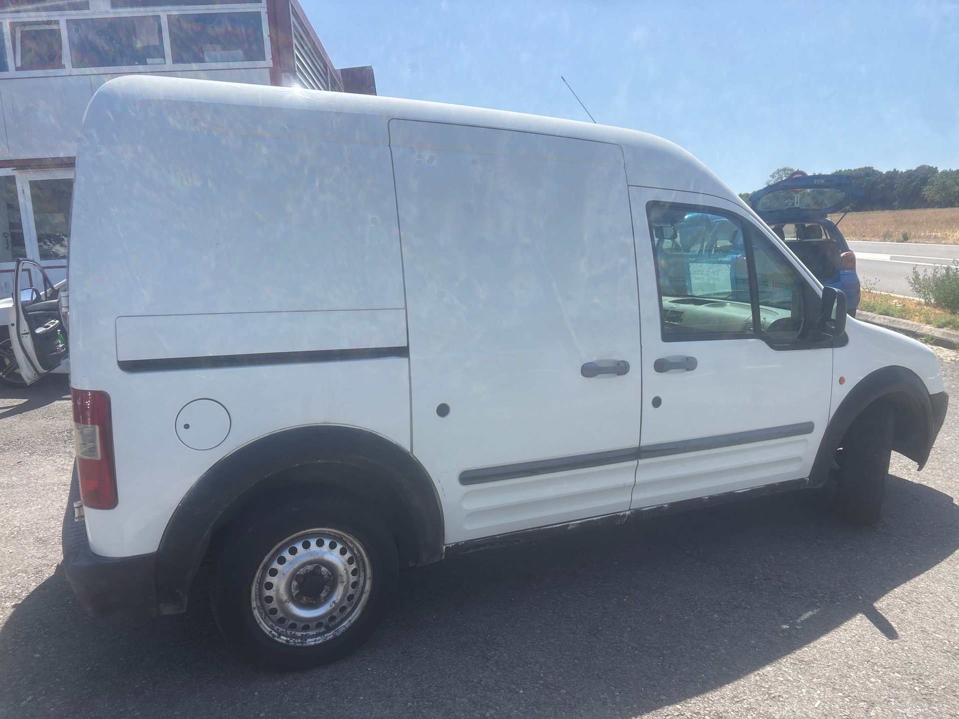 FORD Transit Connect T 210 1.8-image-4