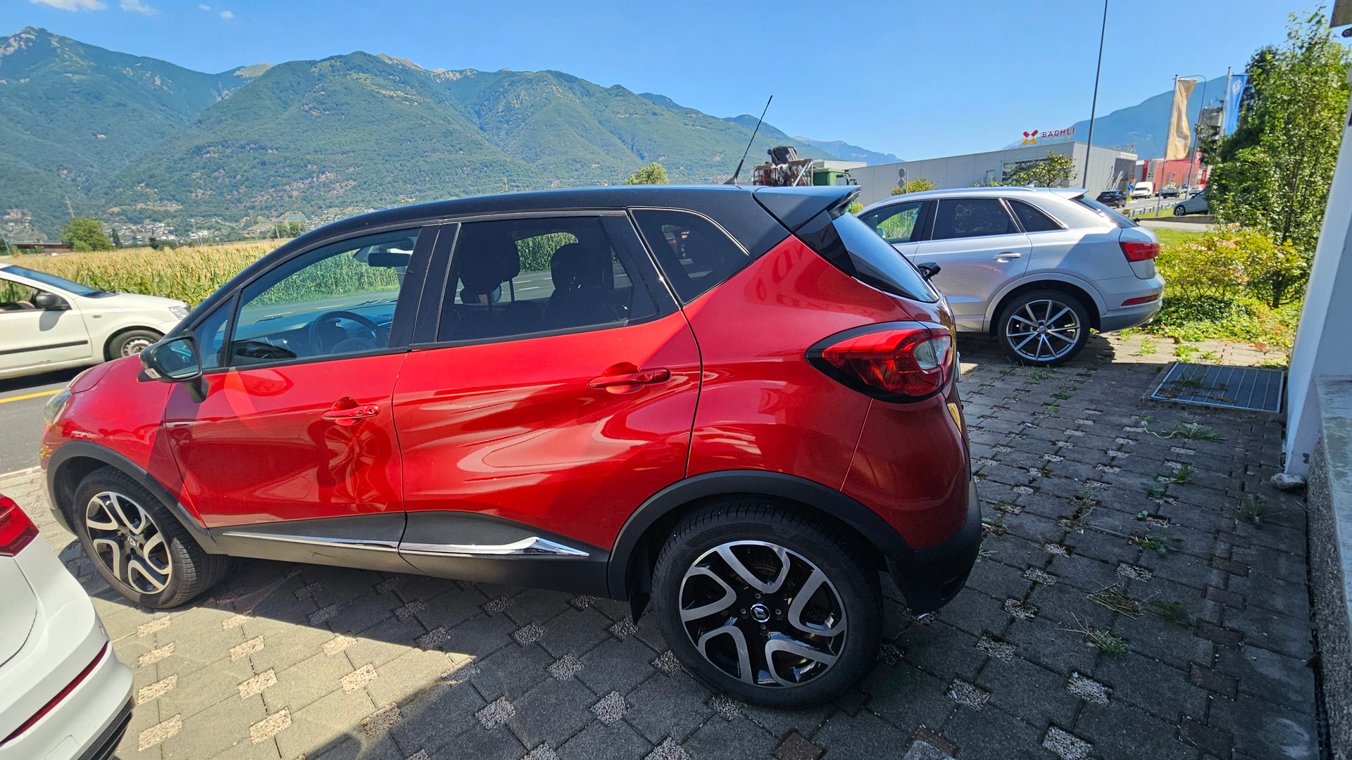 RENAULT Captur 1.2 T 16V Intens EDC-image-2