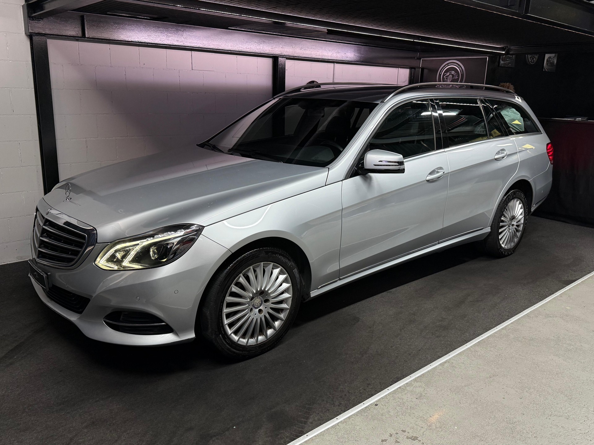 MERCEDES-BENZ E 250 CDI Elégance 4Matic 7G-Tronic / 7 PLÄTZE/ AB MFK