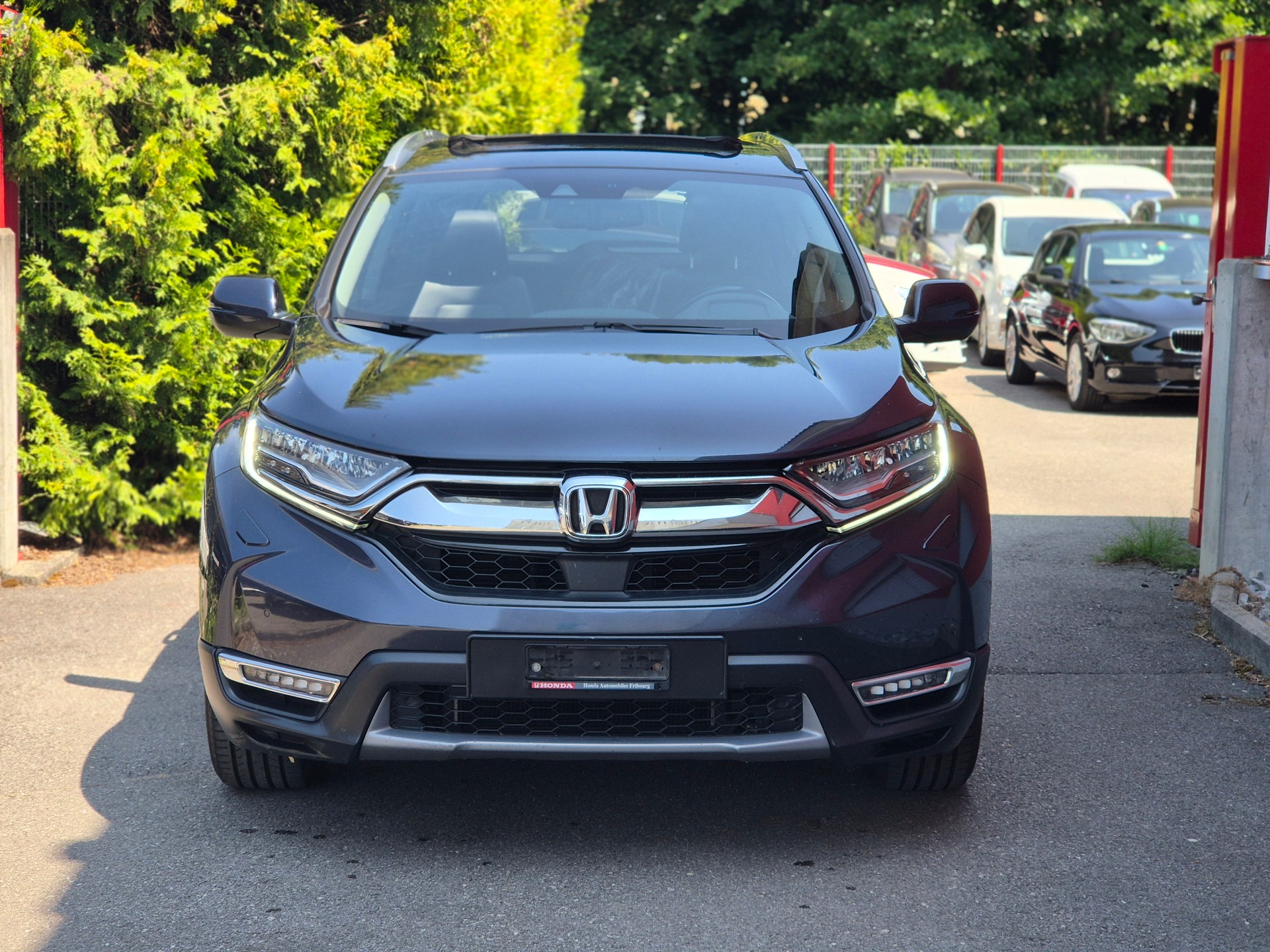 HONDA CR-V 2.0i MMD Hybrid Executive 4WD Automatic-image-2