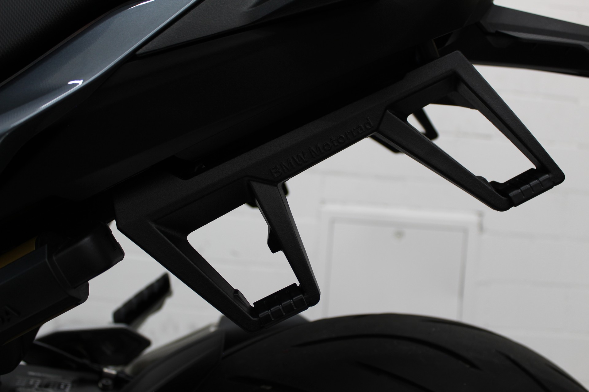BMW F 900 R-image-7