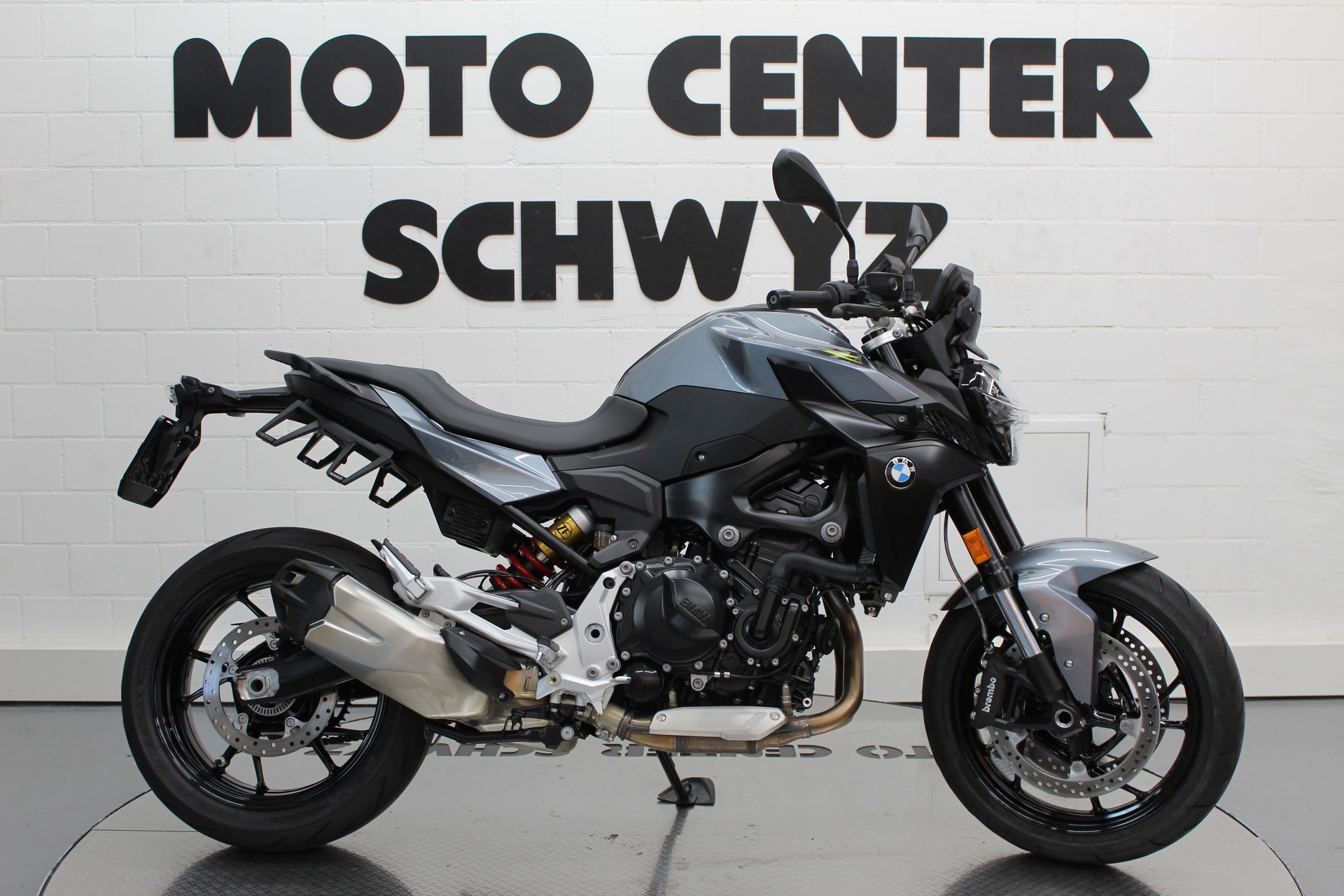 BMW F 900 R