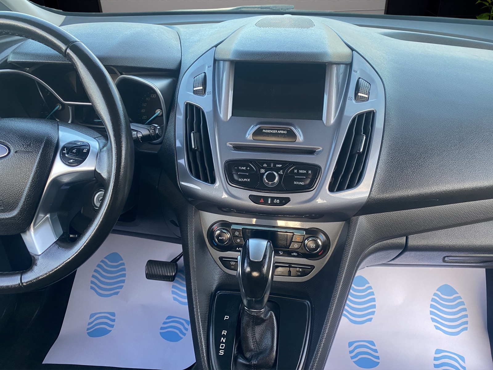 FORD Grand Tourneo Connect 1.5 TDCi Titanium Powershift-image-11