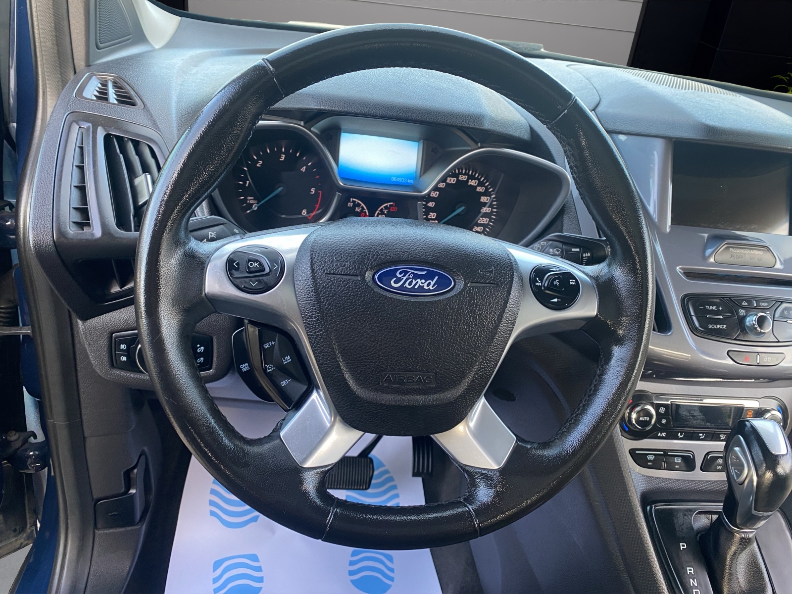 FORD Grand Tourneo Connect 1.5 TDCi Titanium Powershift-image-15