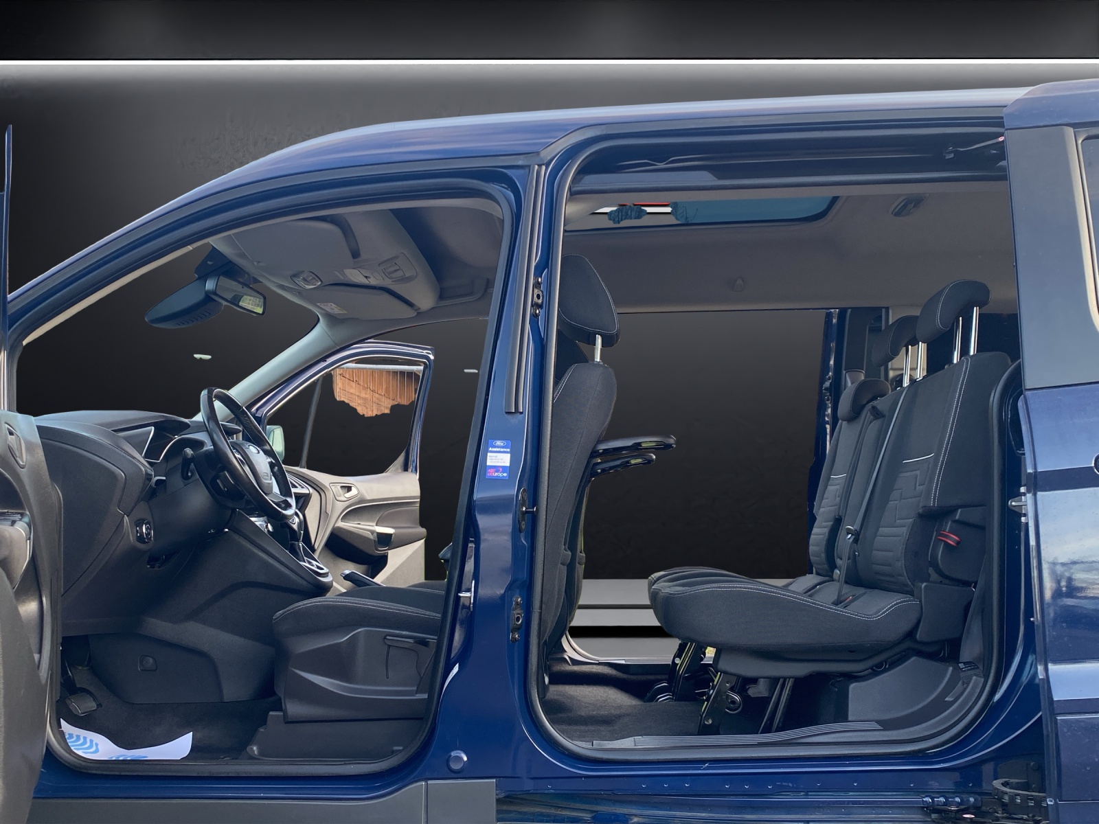 FORD Grand Tourneo Connect 1.5 TDCi Titanium Powershift-image-18