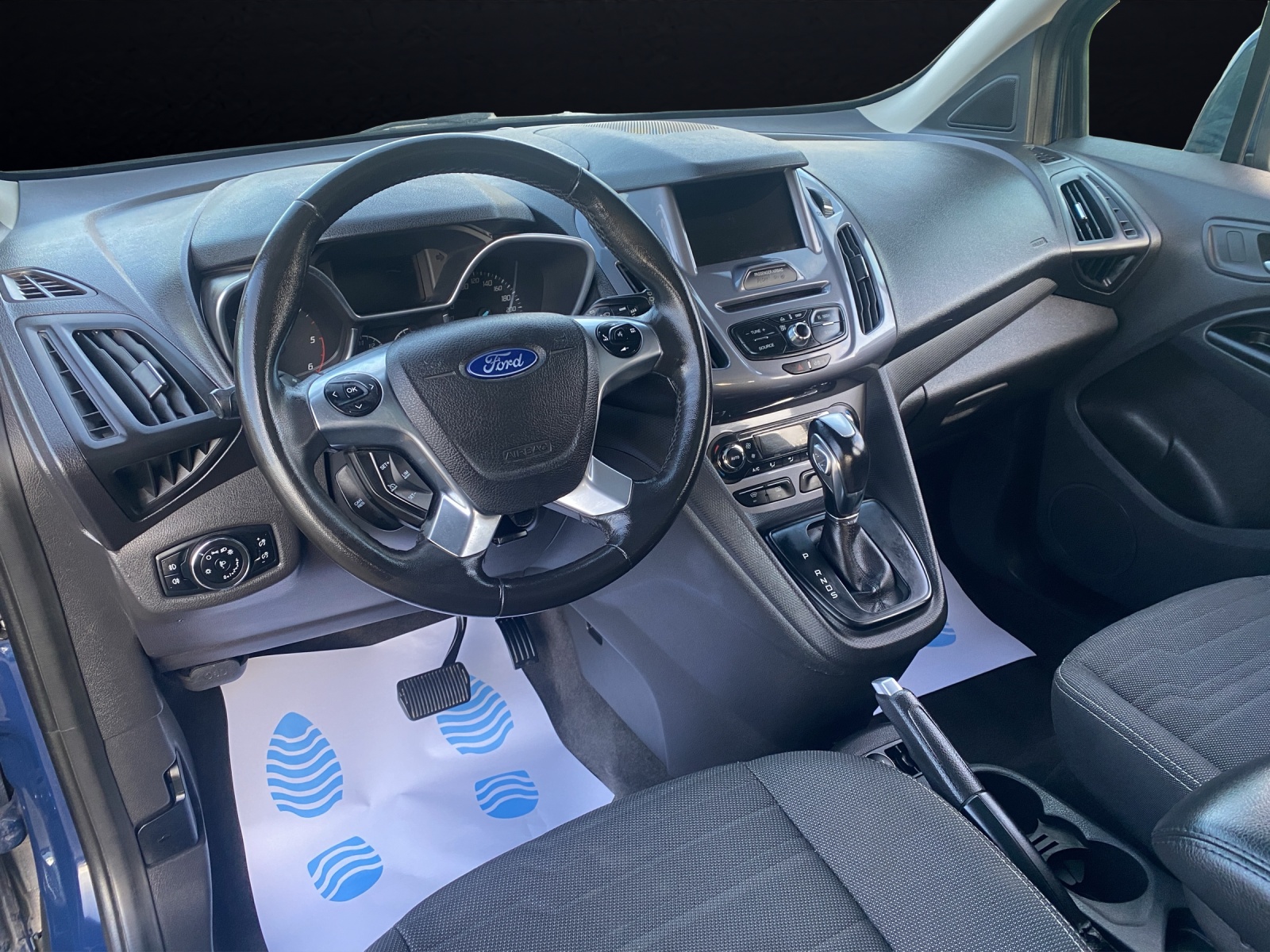 FORD Grand Tourneo Connect 1.5 TDCi Titanium Powershift-image-10