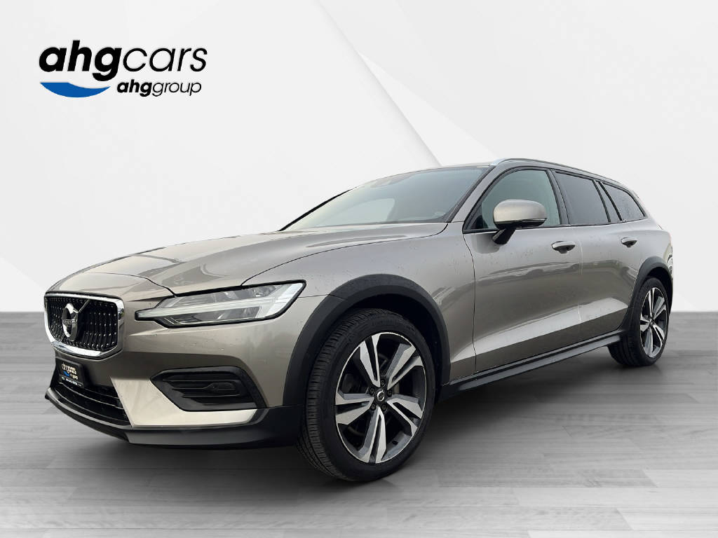 VOLVO V60 Cross Country 2.0 D4 AWD-image-0