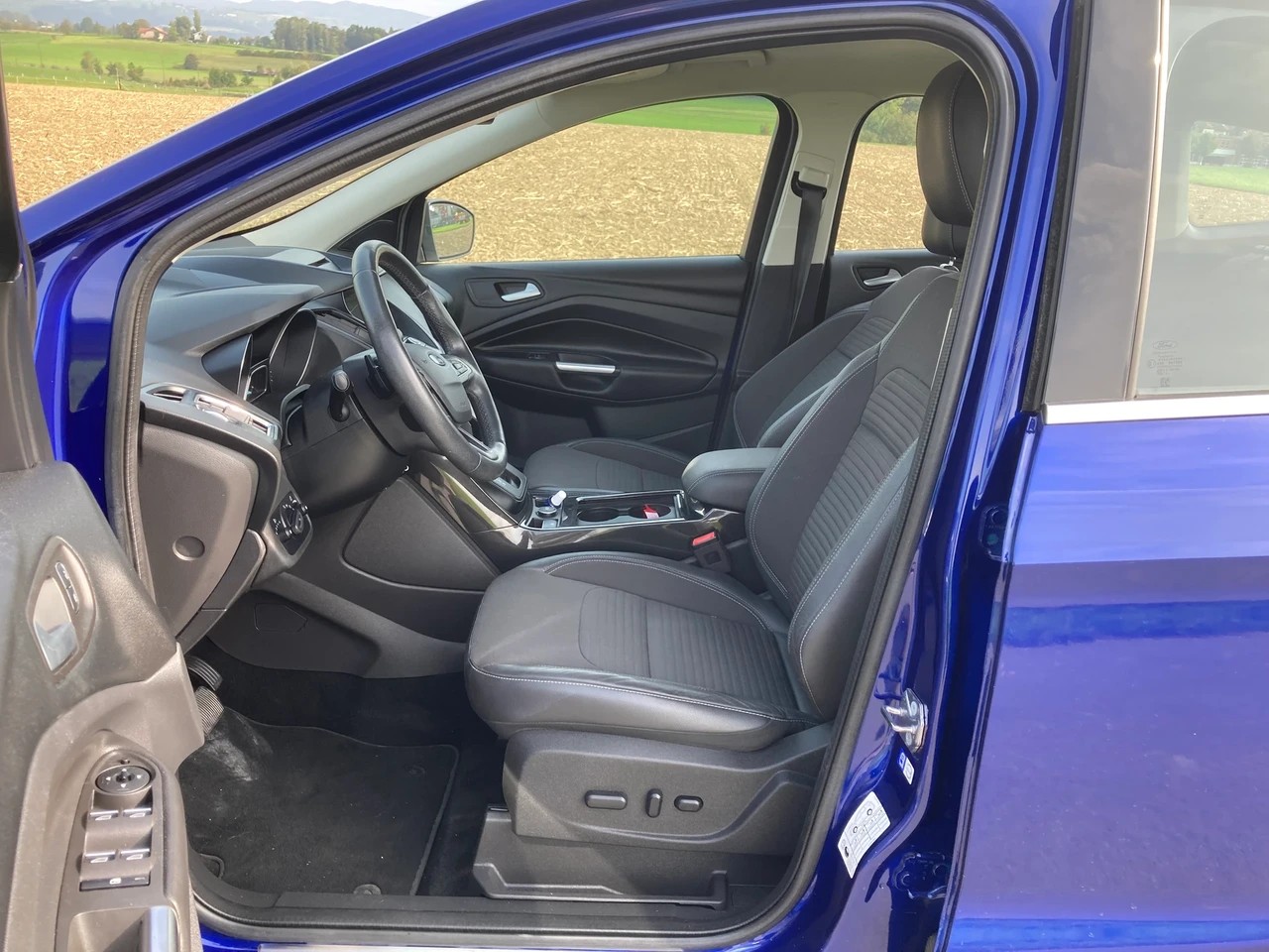 FORD Kuga 2.0 TDCi Titanium 4WD PowerShift-image-7