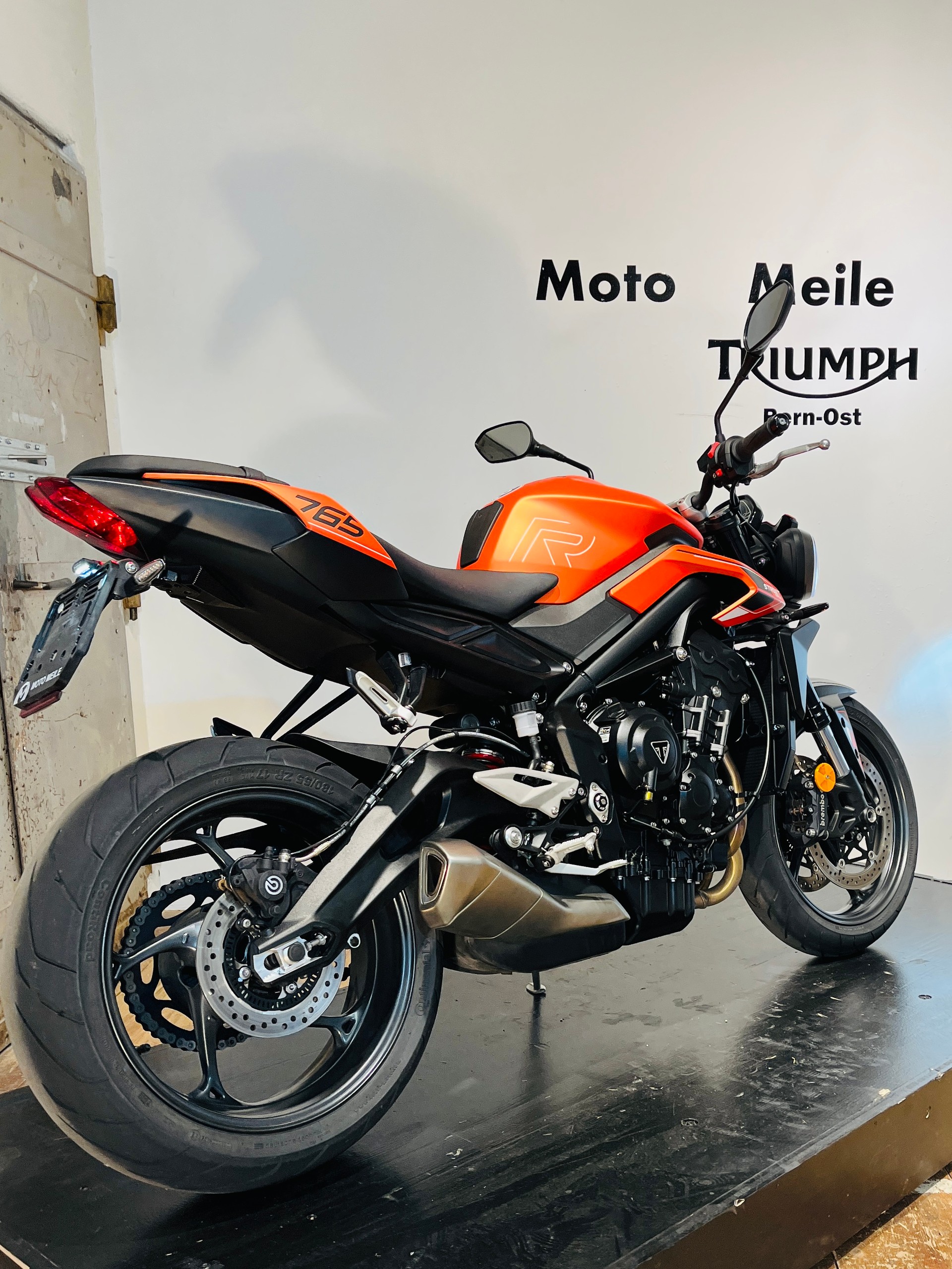 TRIUMPH Street Triple 765 R A2 (35kW)-image-4