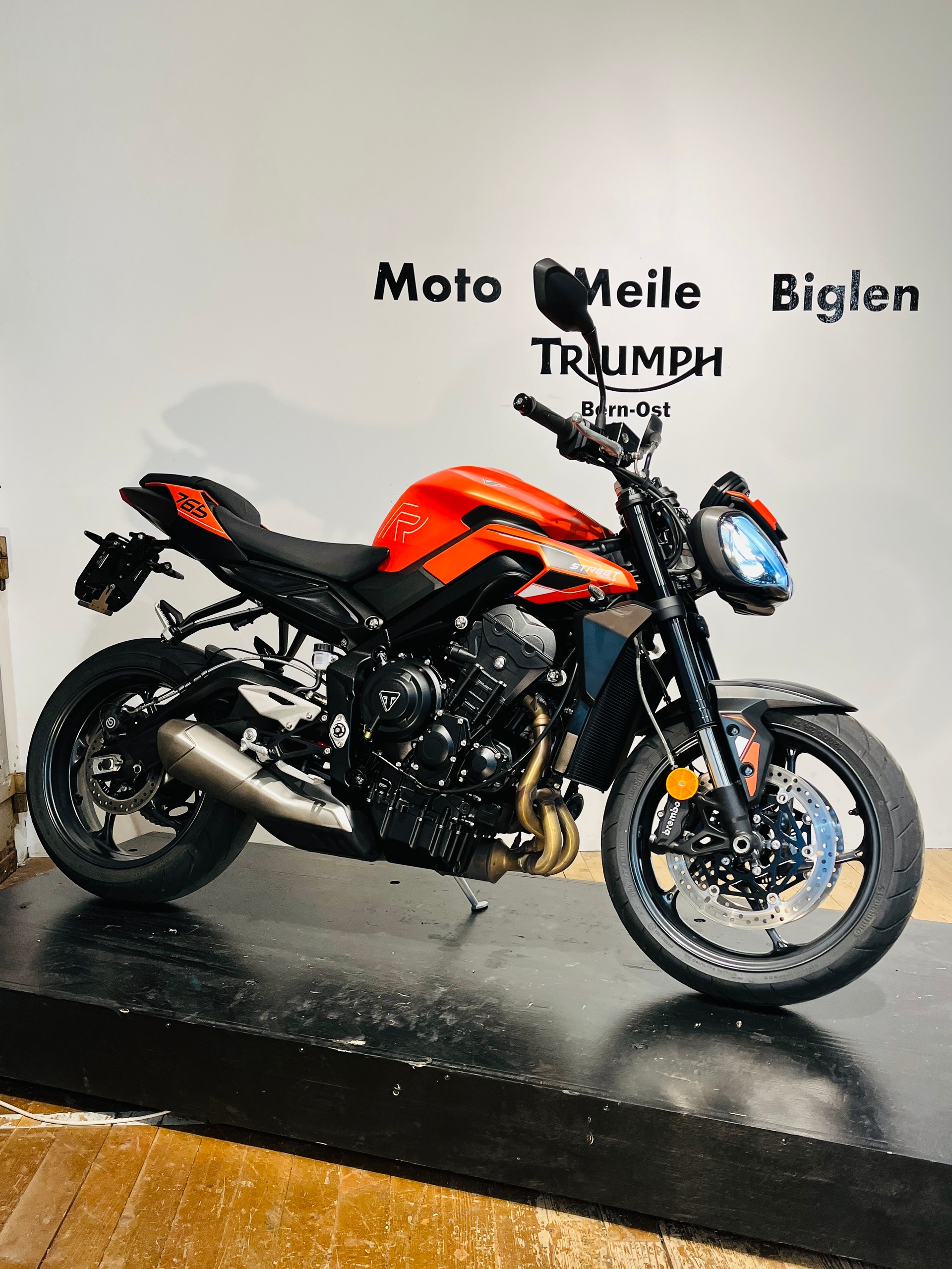 TRIUMPH Street Triple 765 R A2 (35kW)-showroom-element-2