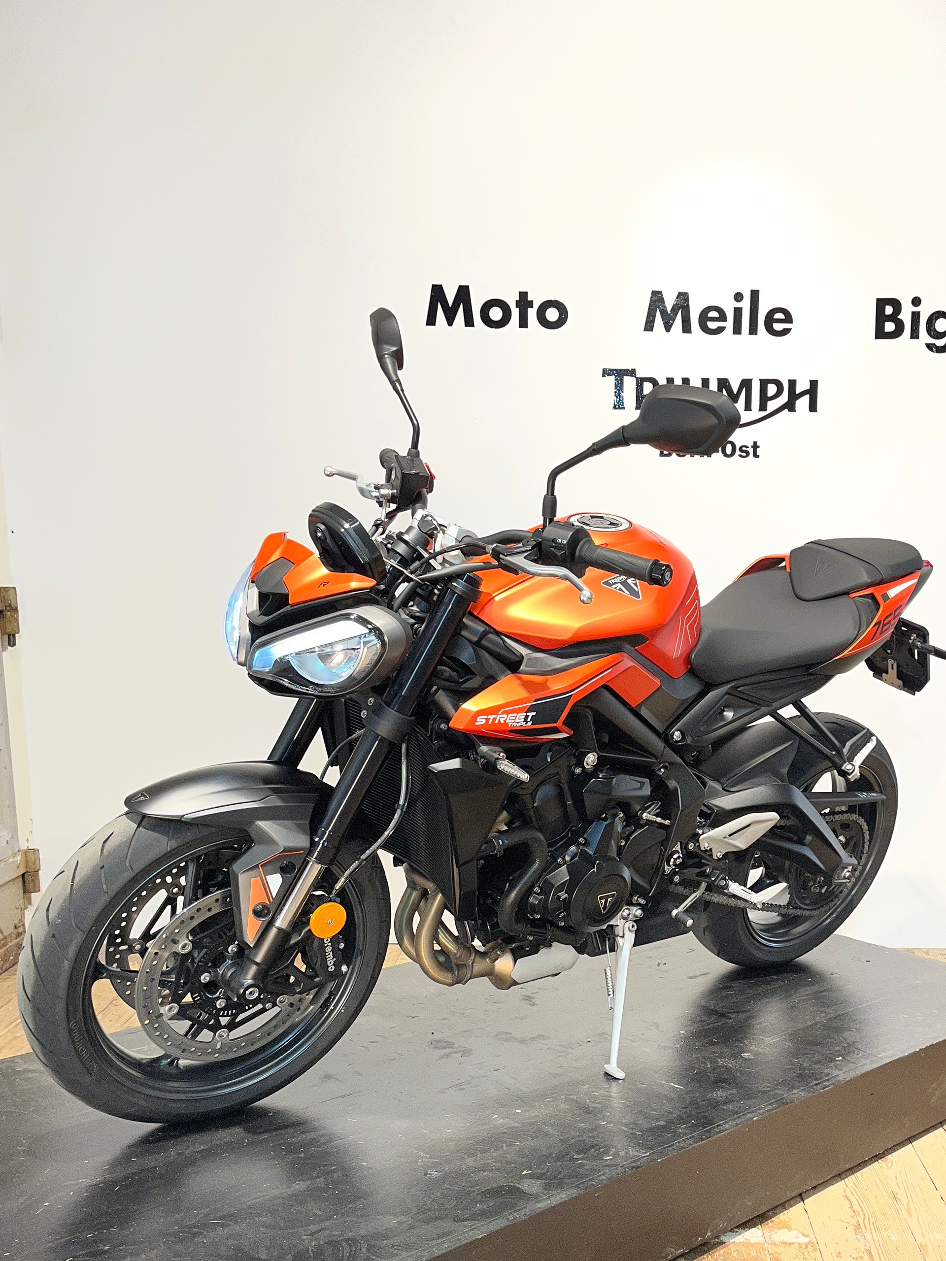 TRIUMPH Street Triple 765 R A2 (35kW)-image-8