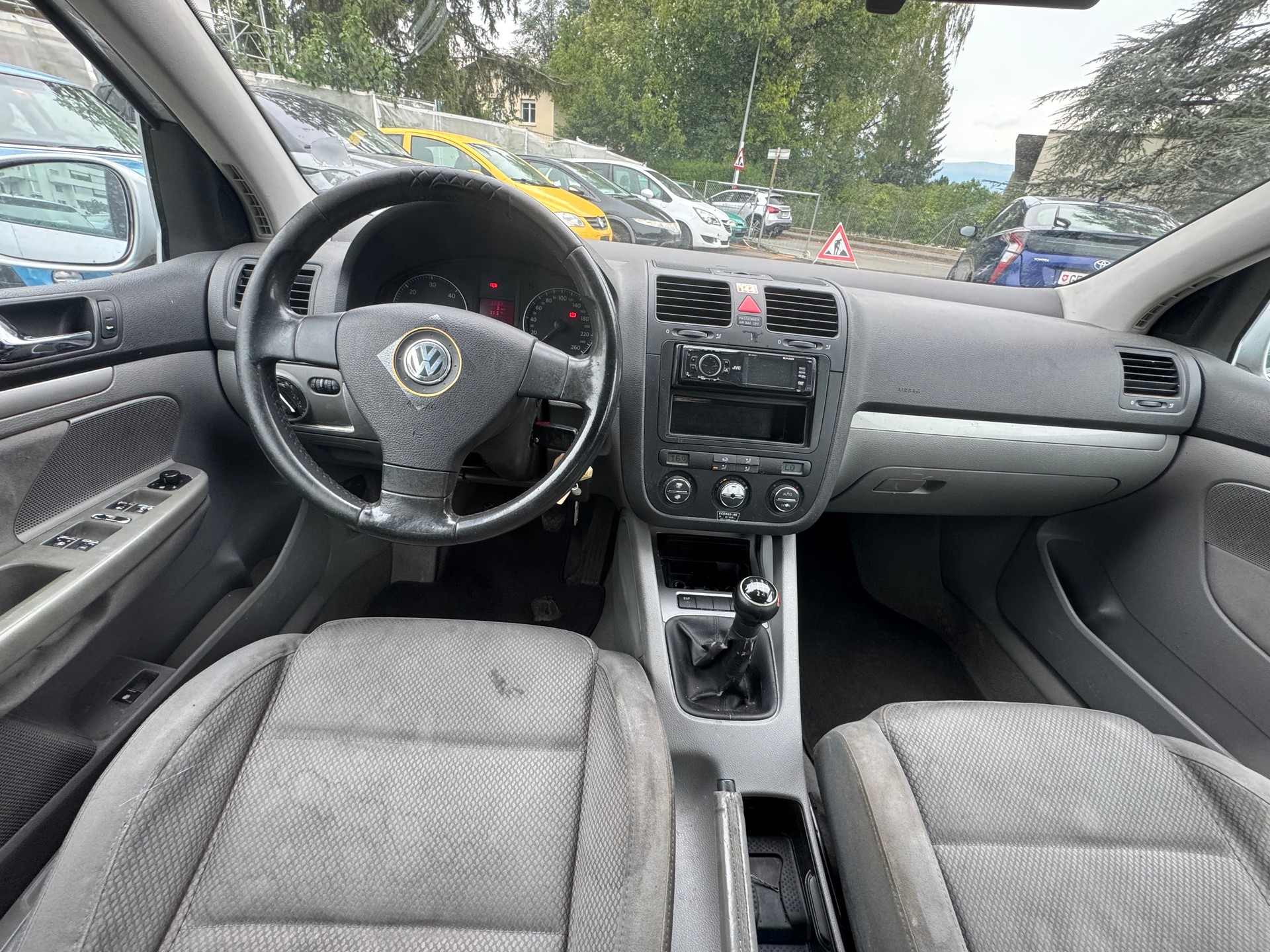 VW Golf 2.0 TDI Comfortline-image-7