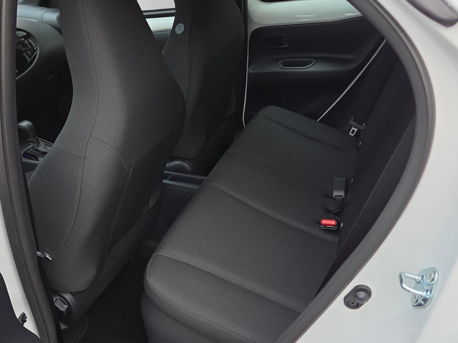 TOYOTA Aygo X 1.5 VVT-i HSD Comfort-image-10