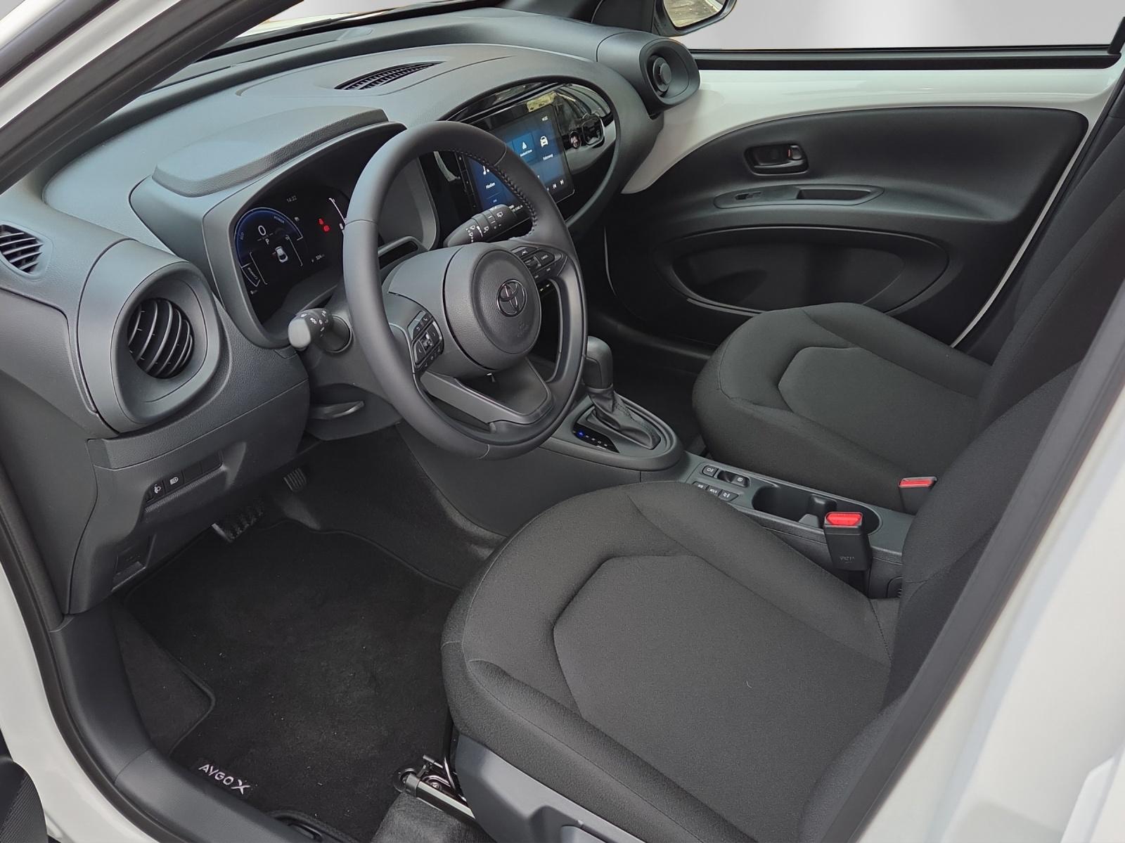 TOYOTA Aygo X 1.5 VVT-i HSD Comfort-image-11