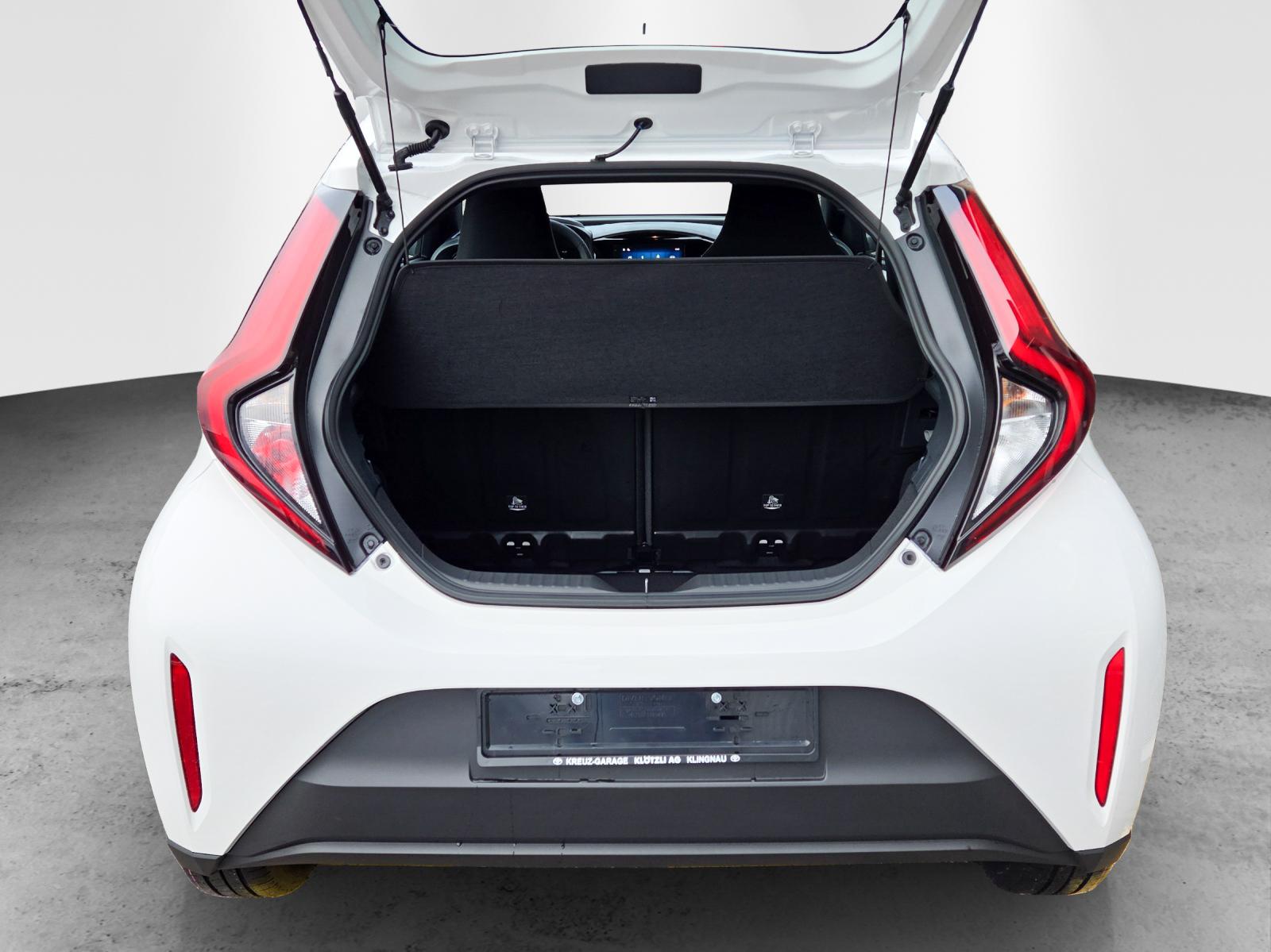 TOYOTA Aygo X 1.5 VVT-i HSD Comfort-image-8