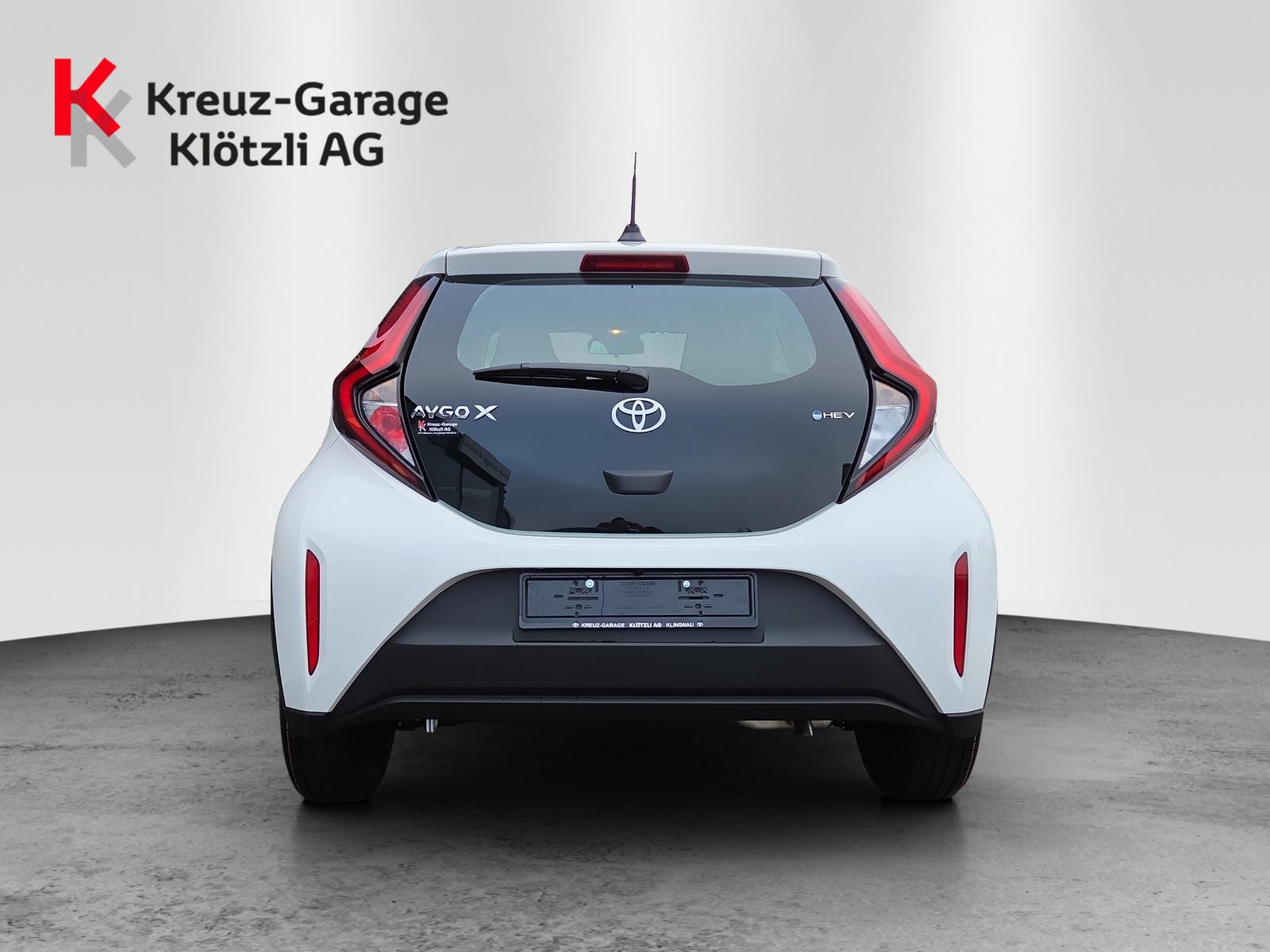 TOYOTA Aygo X 1.5 VVT-i HSD Comfort-image-3