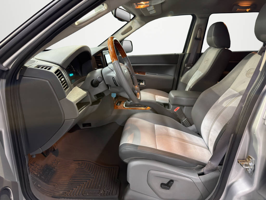 JEEP GRAND CHEROKEE 5.7-image-8