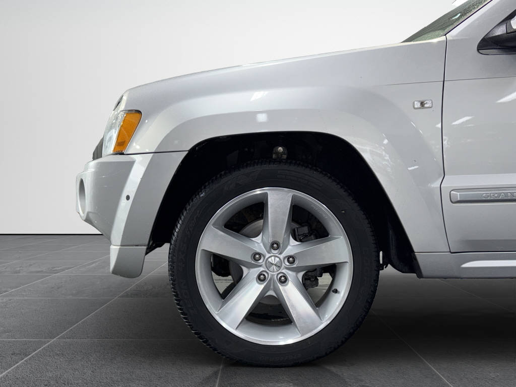 JEEP GRAND CHEROKEE 5.7-image-13