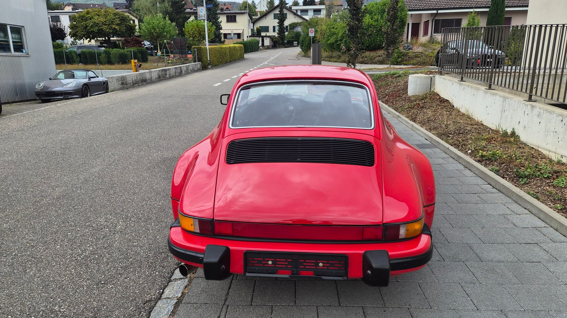 PORSCHE Carrera-image-1