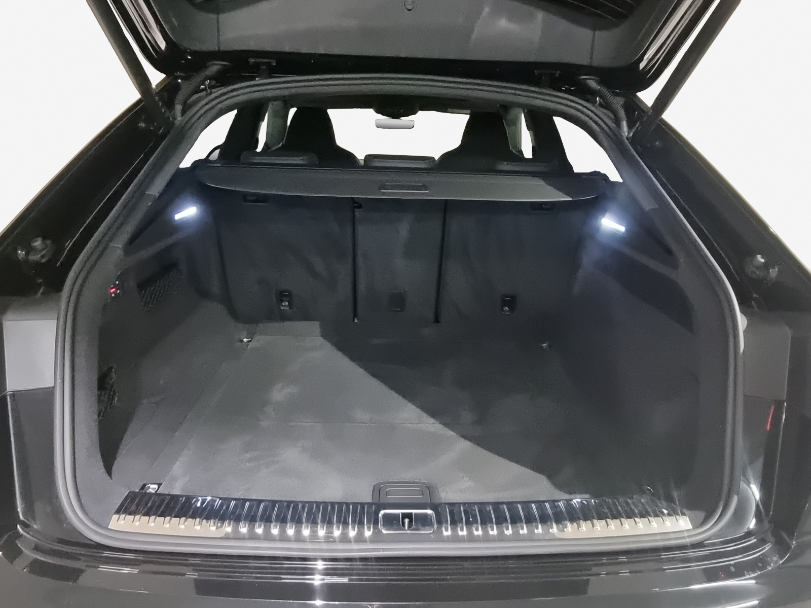 AUDI SQ8 SUV TFSI quattro tiptronic-image-12