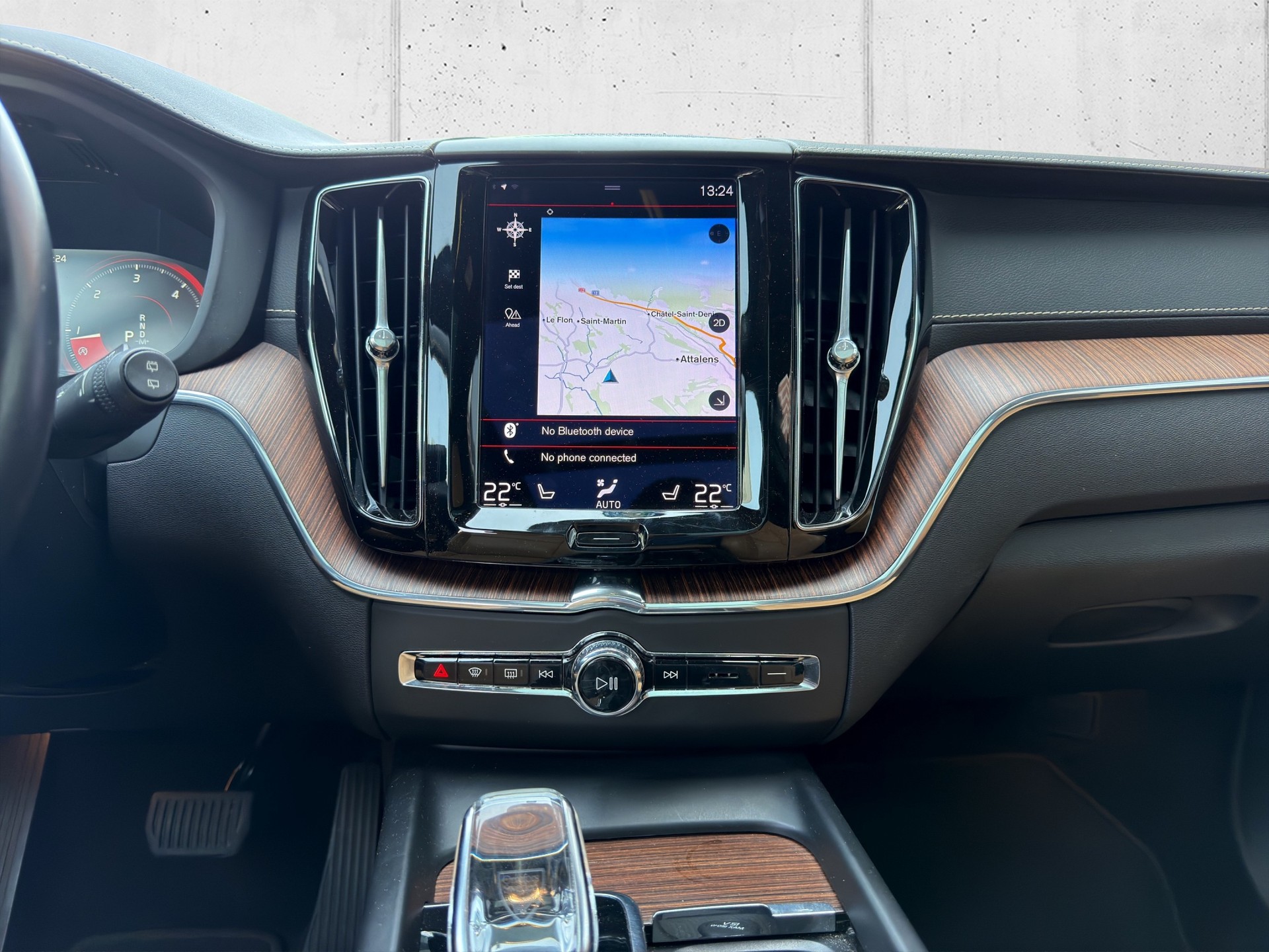 VOLVO XC60 B4 Diesel Mild Hybrid AWD Inscription Geartronic-image-15