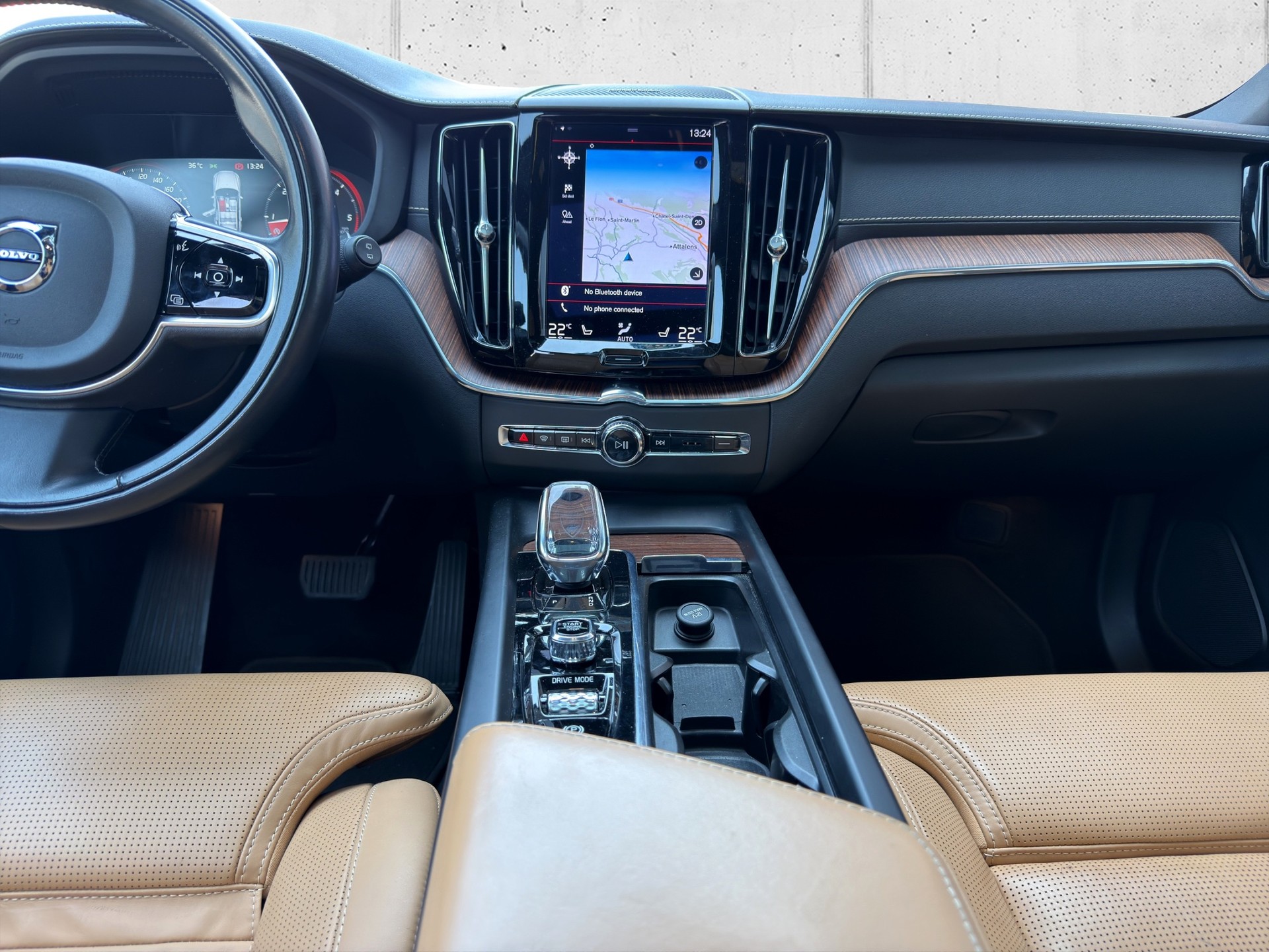 VOLVO XC60 B4 Diesel Mild Hybrid AWD Inscription Geartronic-image-14