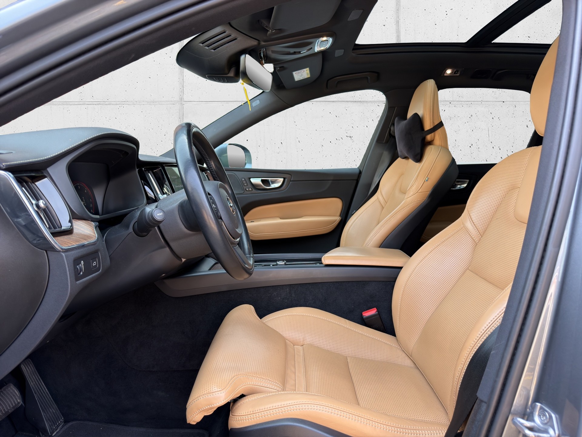 VOLVO XC60 B4 Diesel Mild Hybrid AWD Inscription Geartronic-image-8