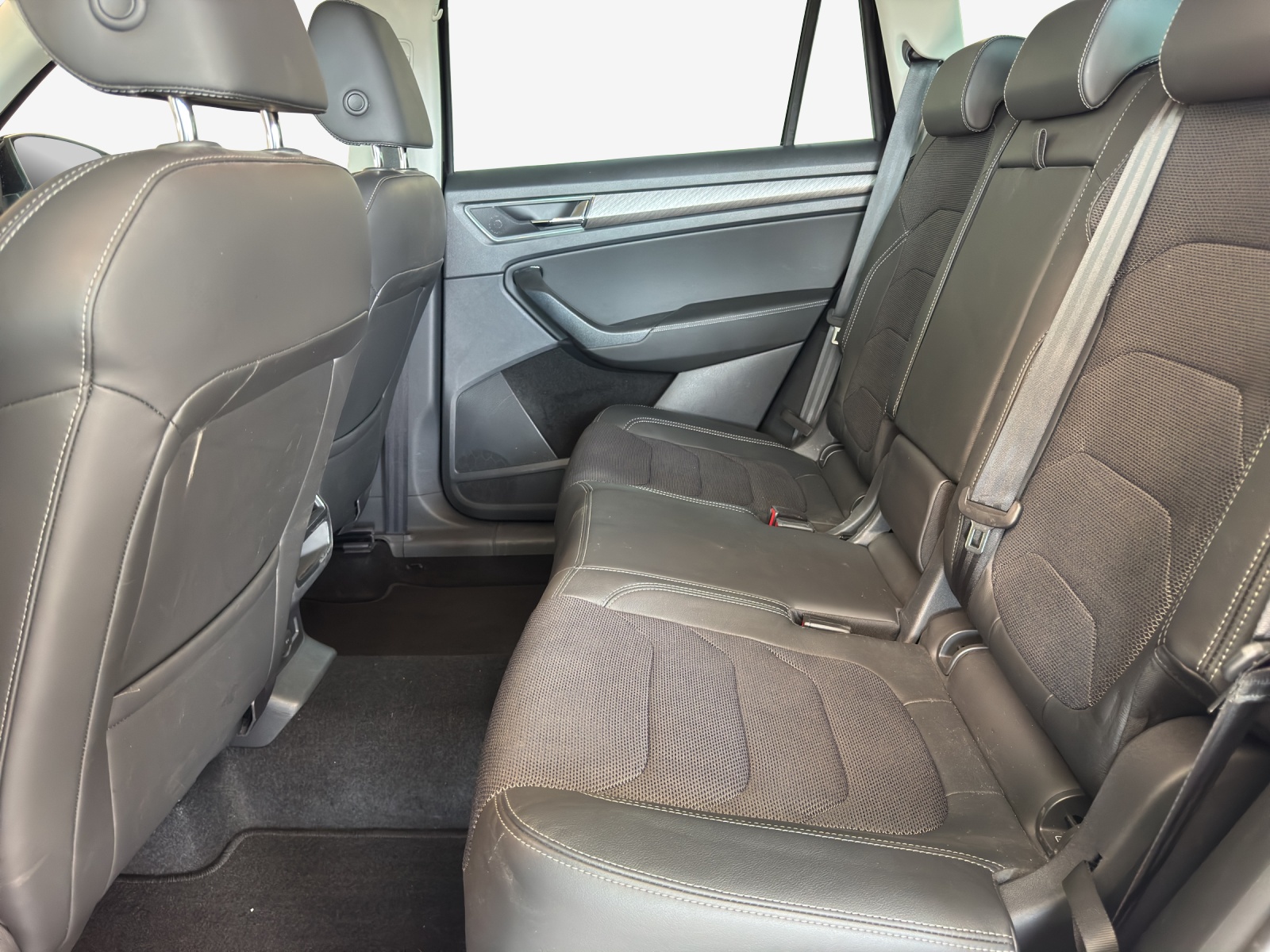 SKODA Kodiaq 2.0 TDI CR Style 4x4 DSG-image-11