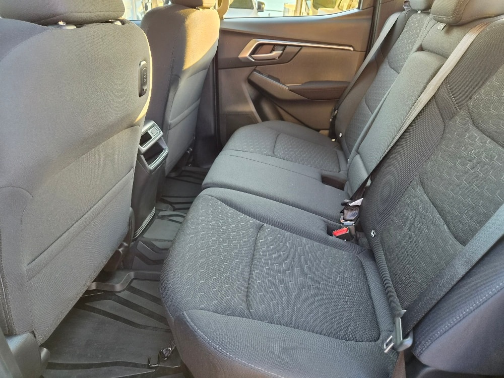 ISUZU D-MAX 2.2 CrewCab Evolution 4x4 AT-image-15