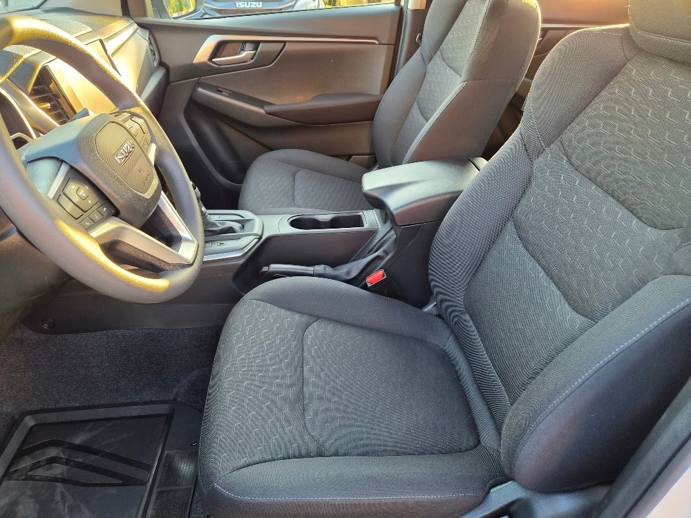 ISUZU D-MAX 2.2 CrewCab Evolution 4x4 AT-image-14