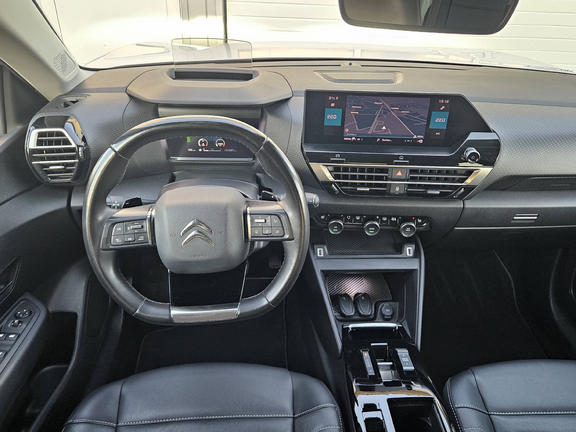 CITROEN C4 1.2 PureTech Shine * Absolute Top Ausstattung *-image-10